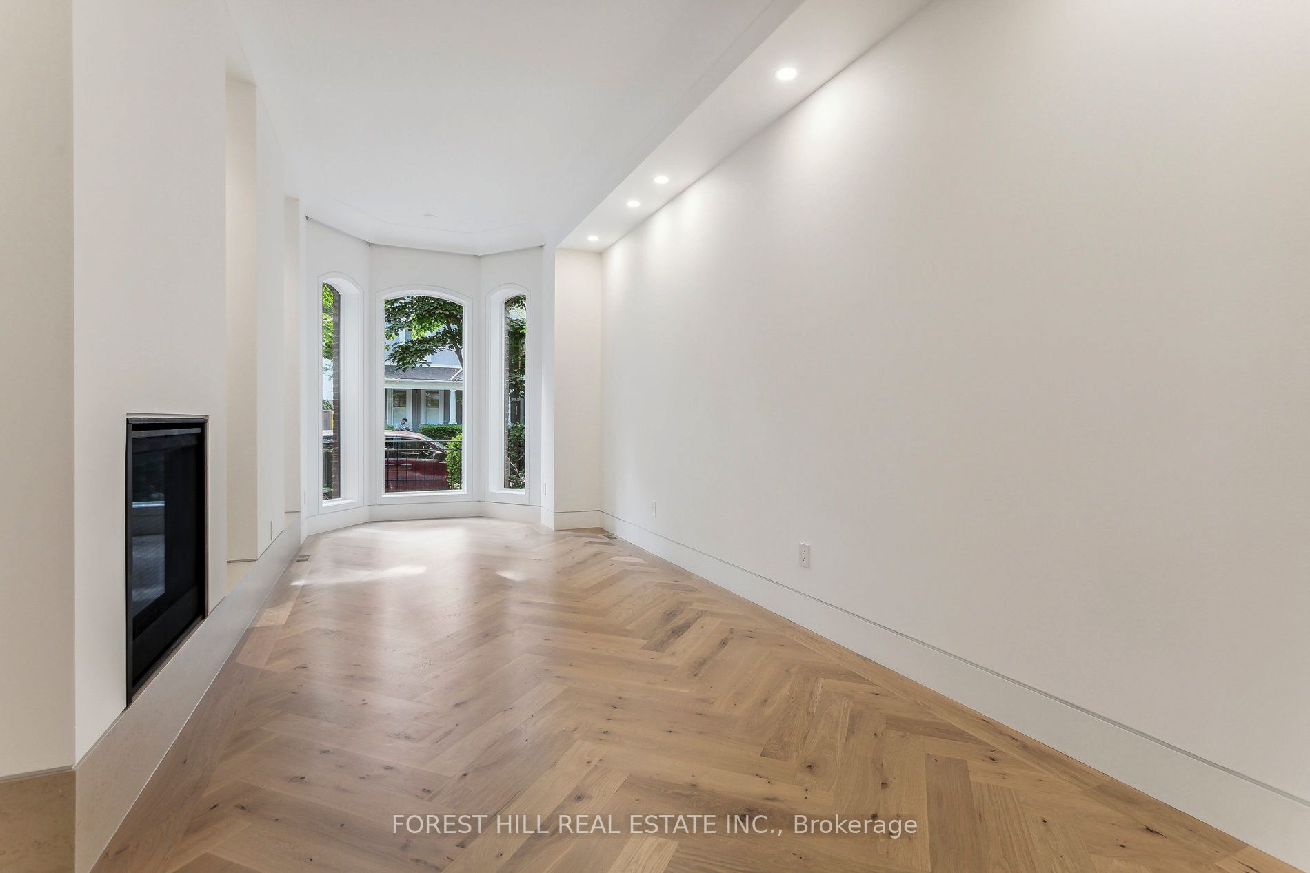 55 Hazelton Avenue, Toronto, ON M5R 2E3 photo 3