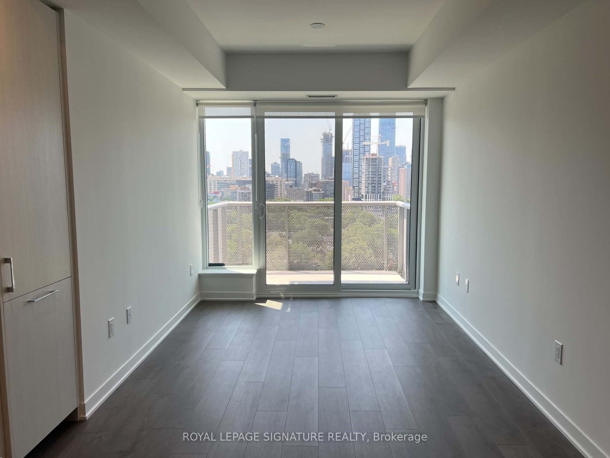 10 Oak Street 1407, Toronto, ON M5A 0Z1 photo 2
