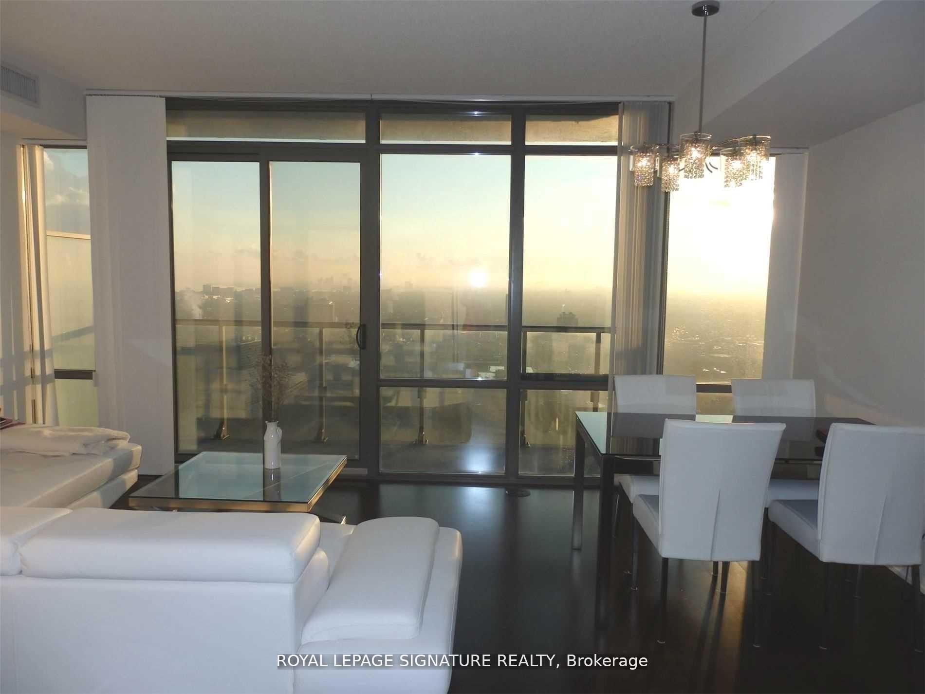 832 Bay Street 2301, Toronto, ON M5S 1Z6