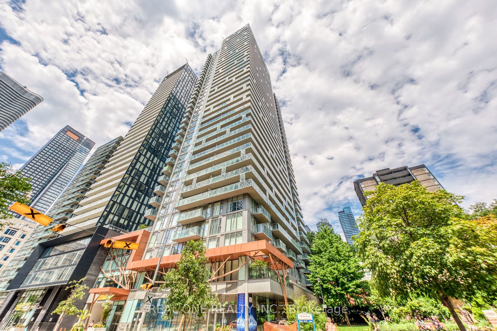 50 Wellesley Street E 3706, Toronto, ON M4Y 0C8