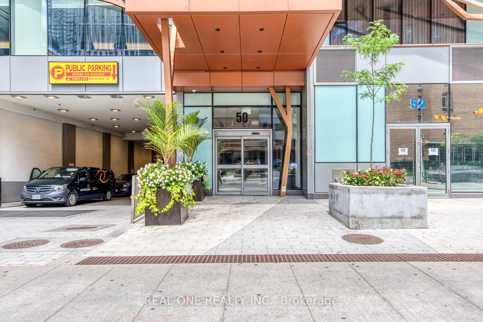 50 Wellesley Street E 3706, Toronto, ON M4Y 0C8 photo 3