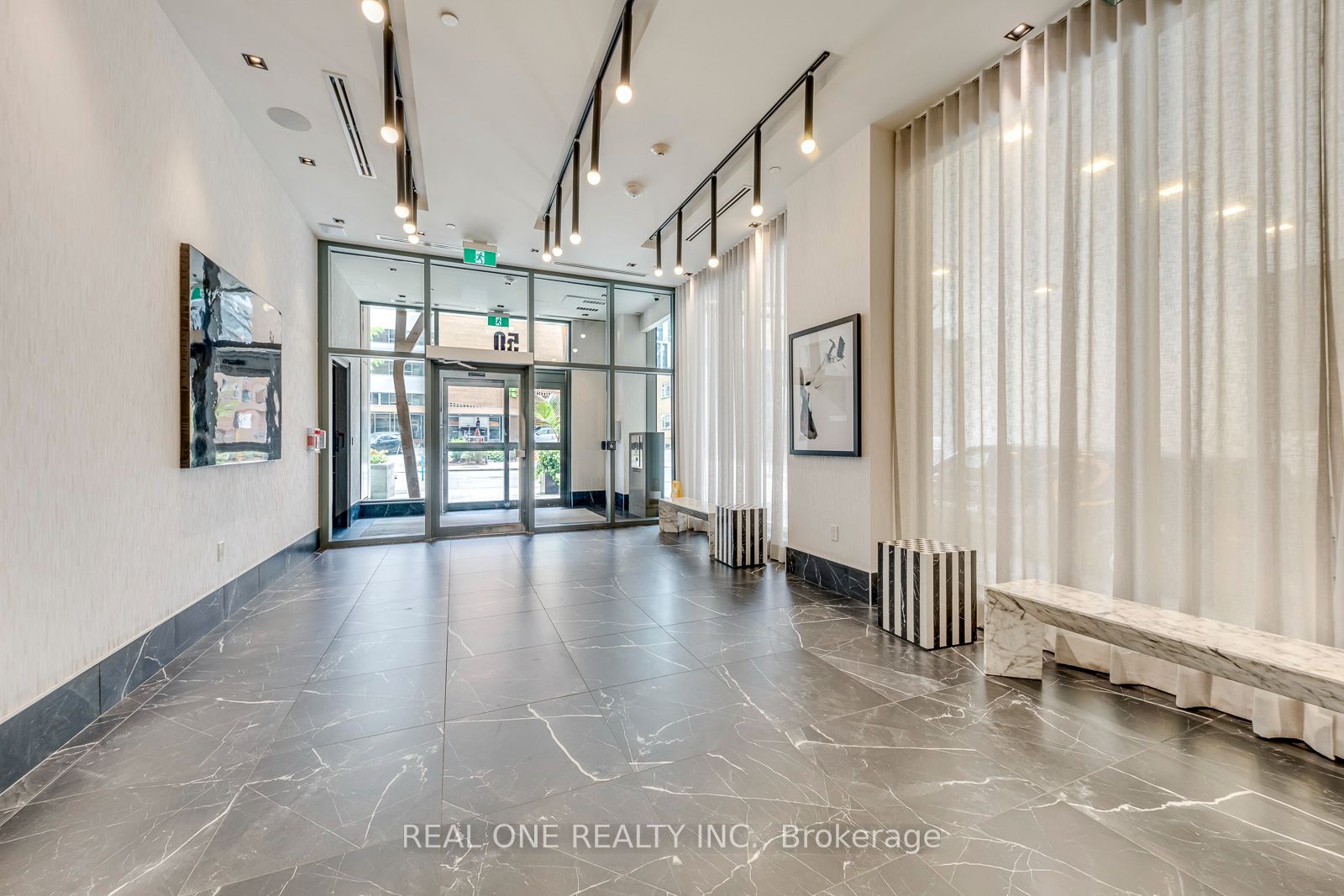50 Wellesley Street E 3706, Toronto, ON M4Y 0C8 photo 4