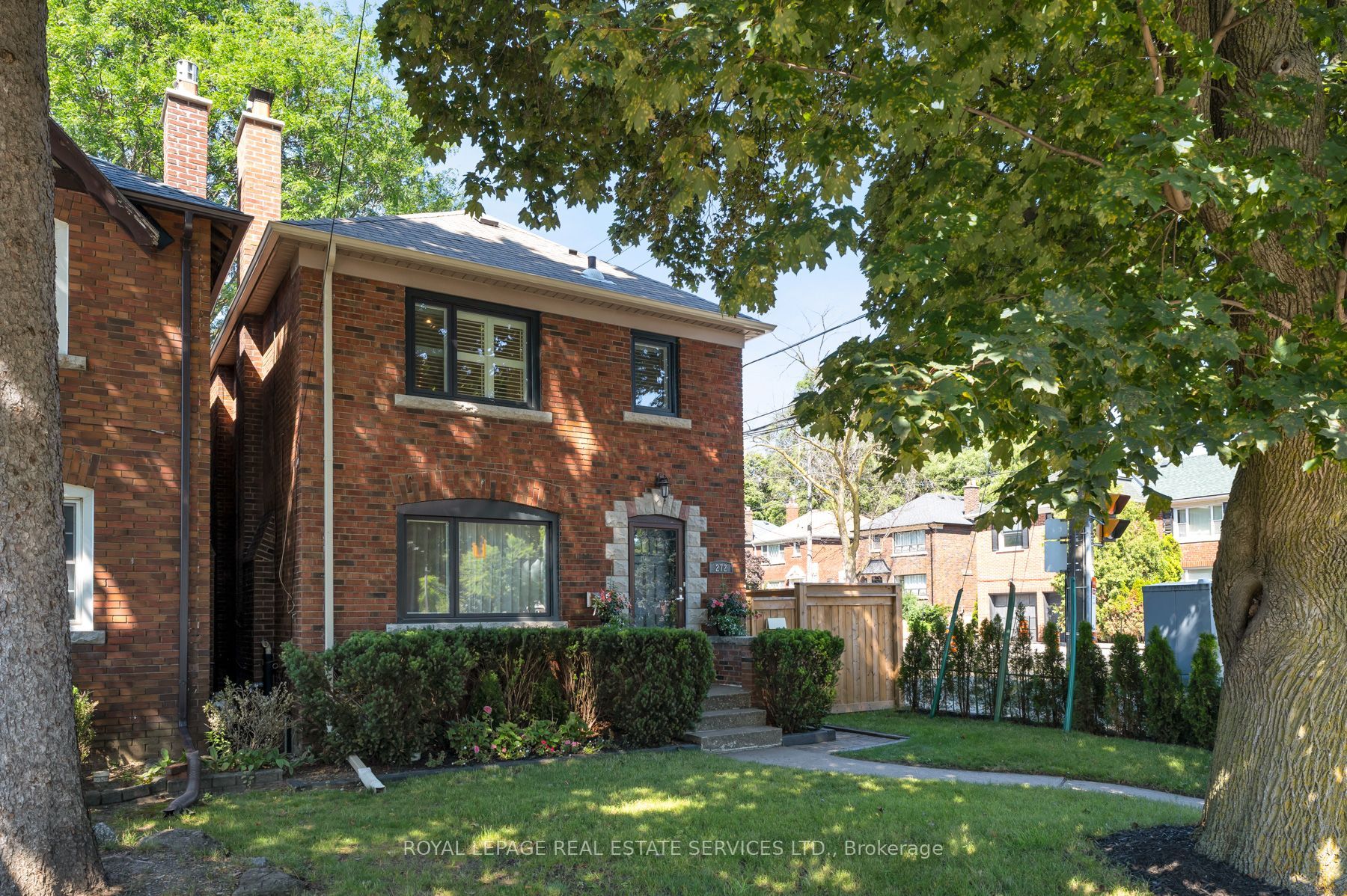 272 Rumsey Road, Toronto, ON M4G 1P9 photo 3