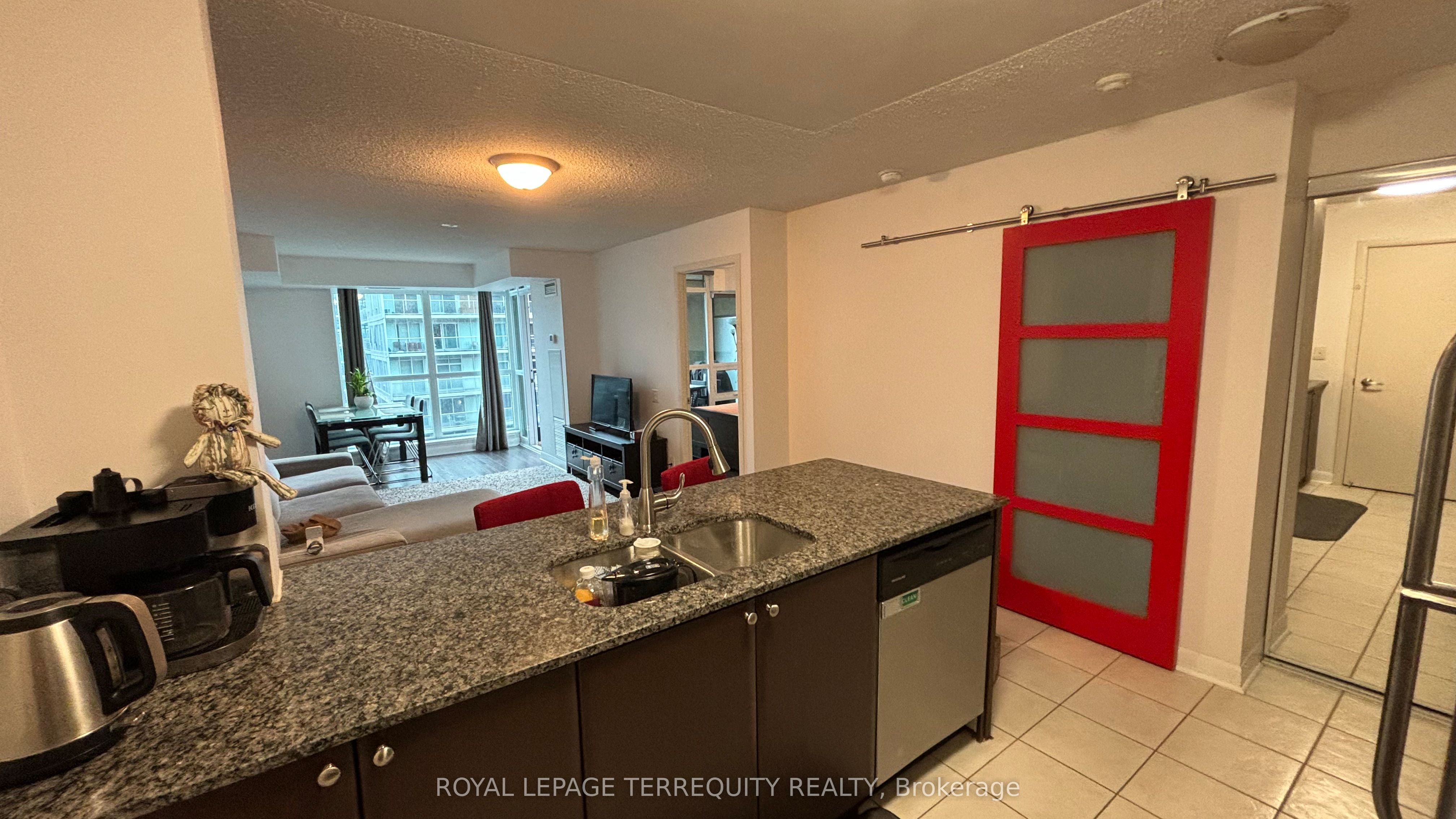 525 Wilson Avenue 835, Toronto, ON M3H 0A7 photo 5