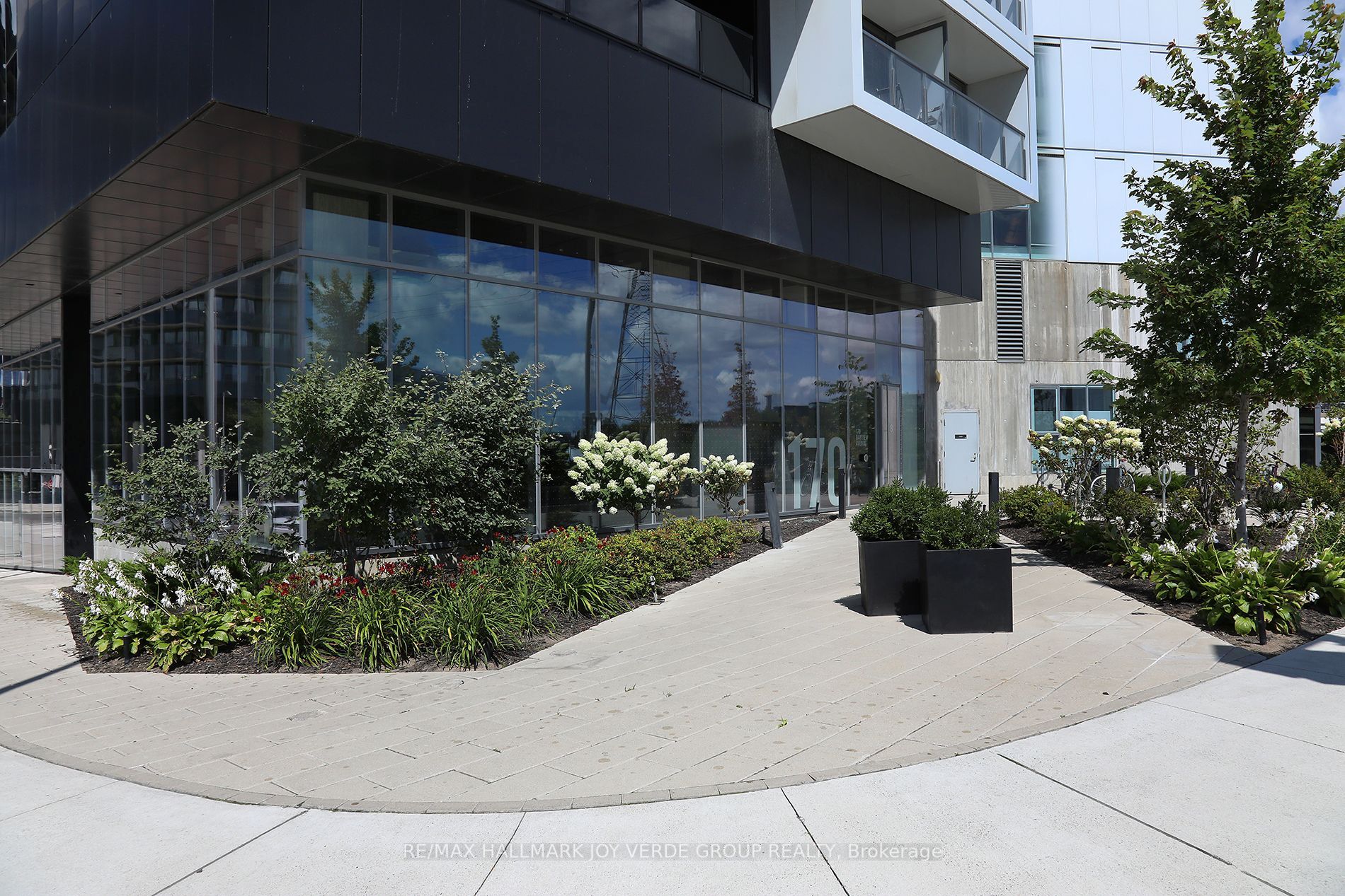 170 Bayview Avenue 1105, Toronto, ON M5A 0M4 photo 2