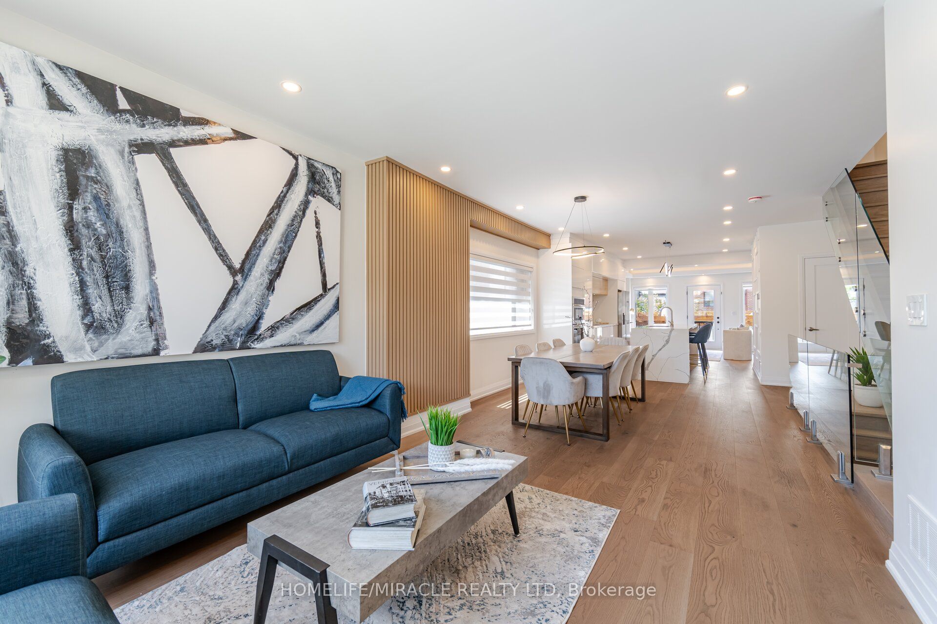 388 Oakwood Avenue, Toronto, ON M6E 2W3 photo 5