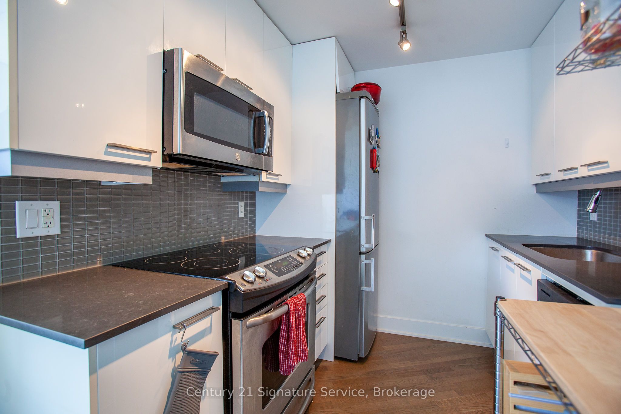 90 Trinity Street 507, Toronto, ON M5A 0E4 photo 5