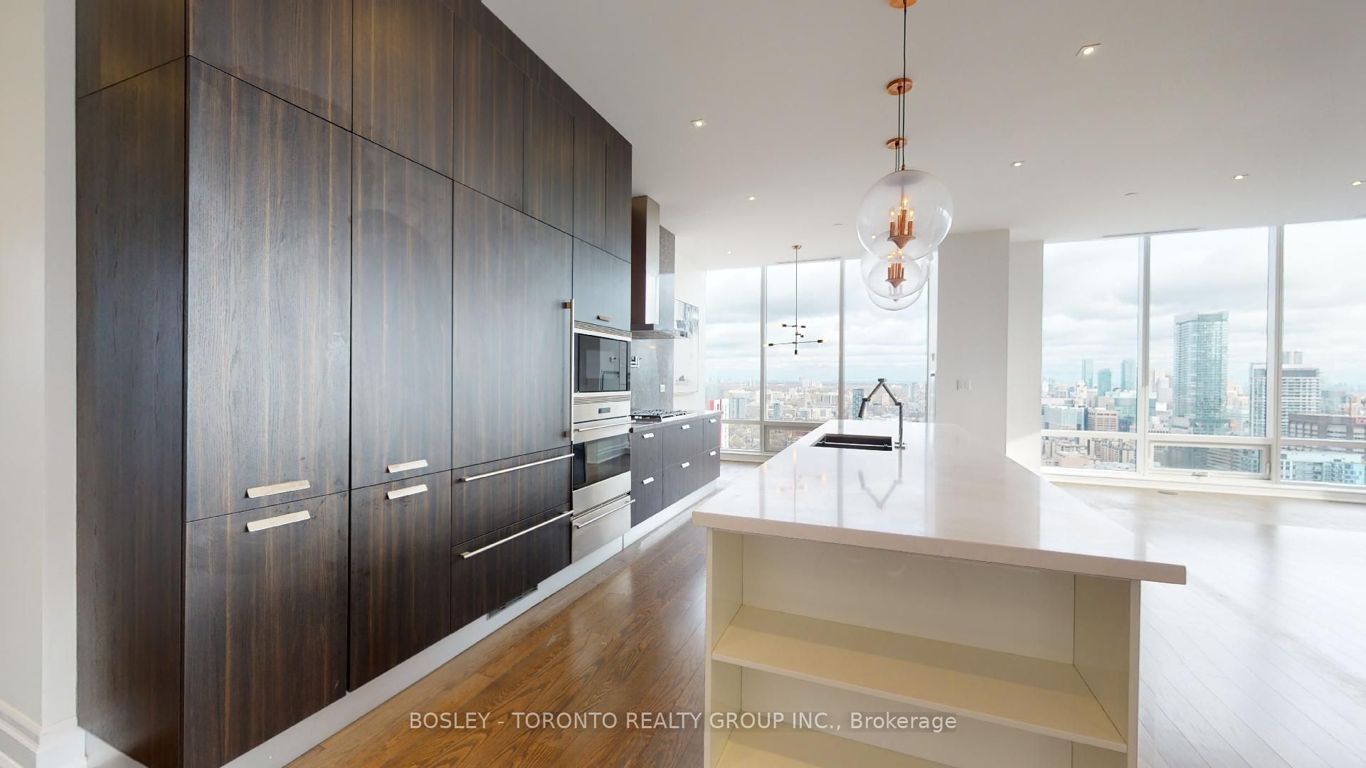 295 Adelaide Street W PH01, Toronto, ON M5V 0L4 photo 3