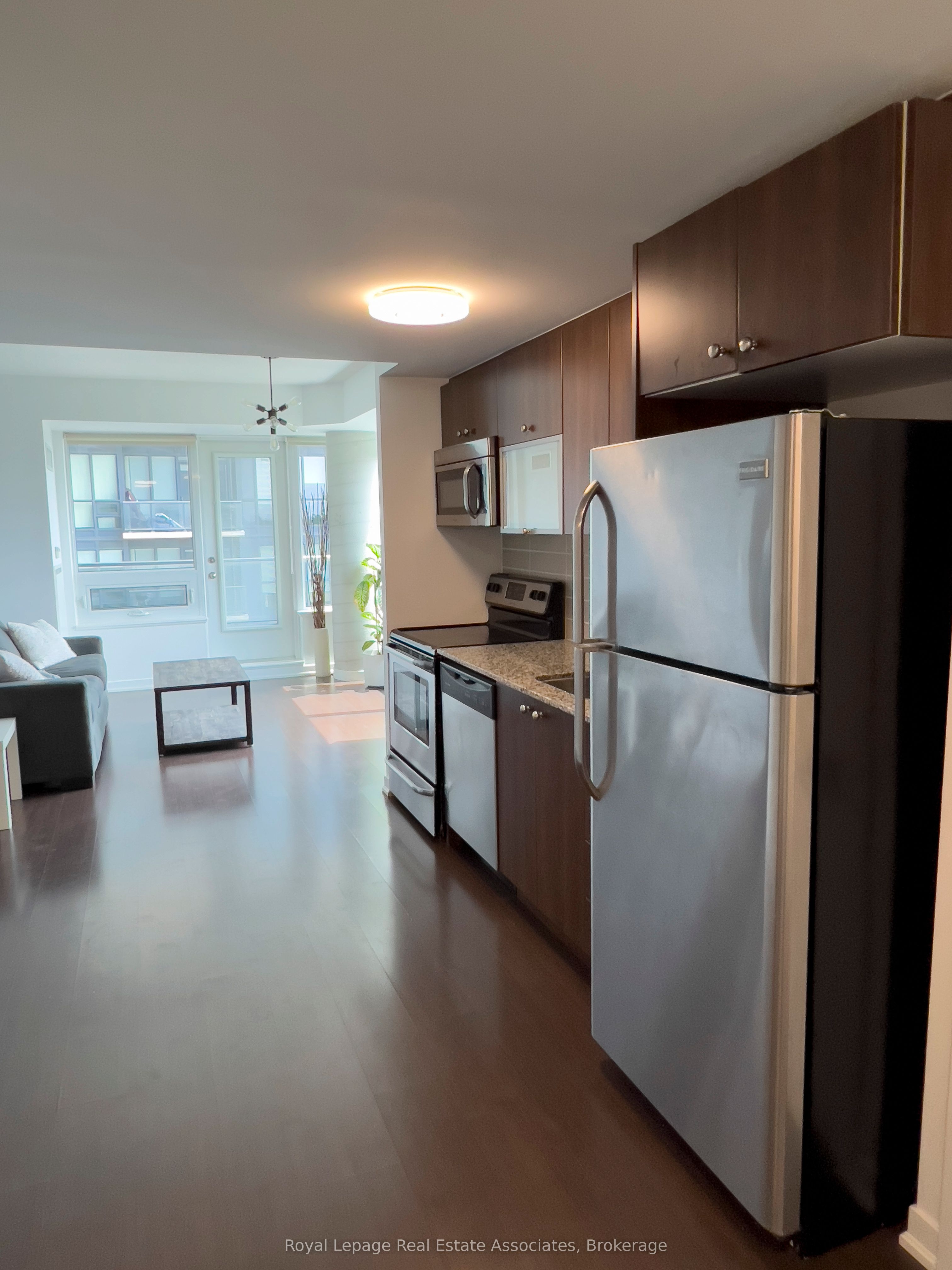 55 East Liberty Street 410, Toronto, ON M6K 3P9 photo 5