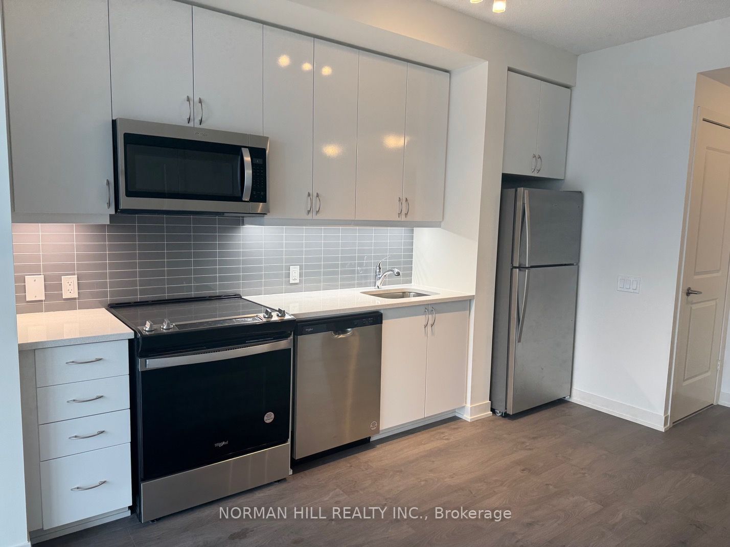 4955 Yonge Street 2916, Toronto, ON M2N 0L8 photo 4