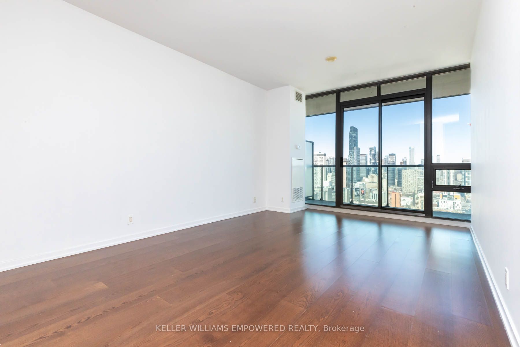 33 Lombard Street 3603, Toronto, ON M5C 3H8 photo 4