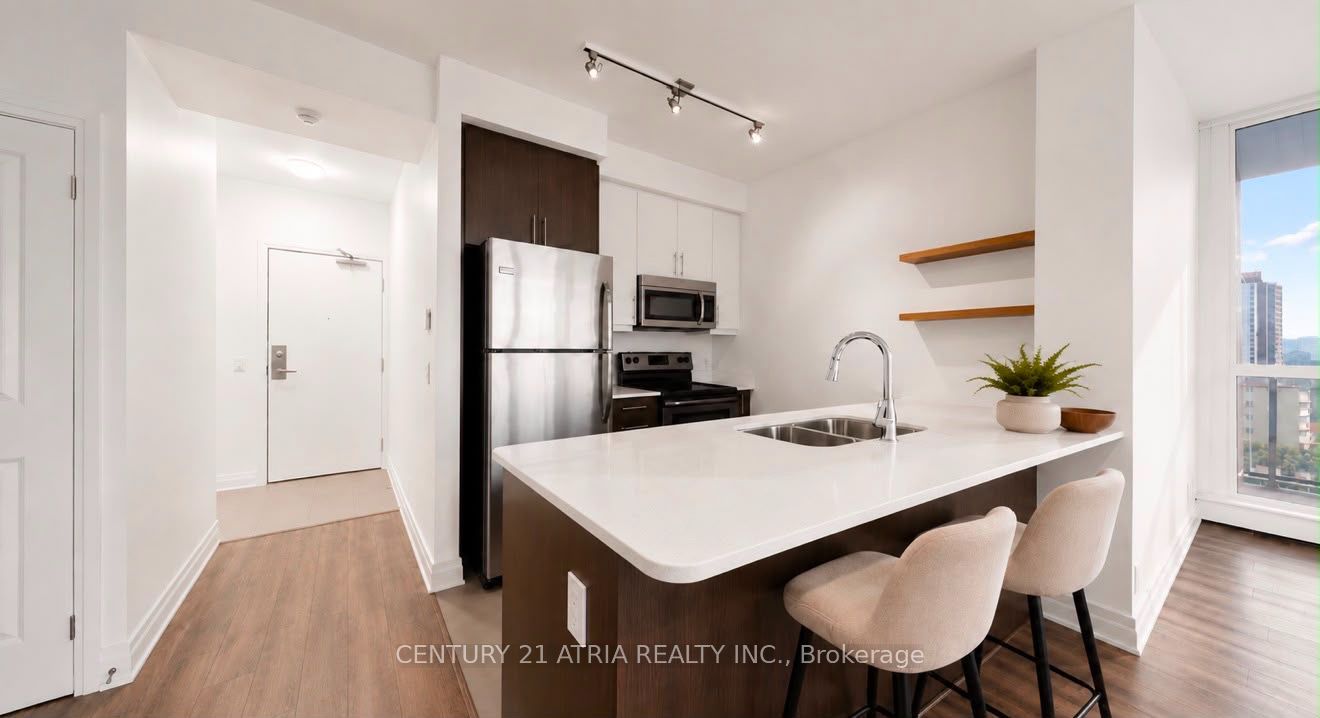 530 St Clair Avenue W 1004, Toronto, ON M6C 0A2