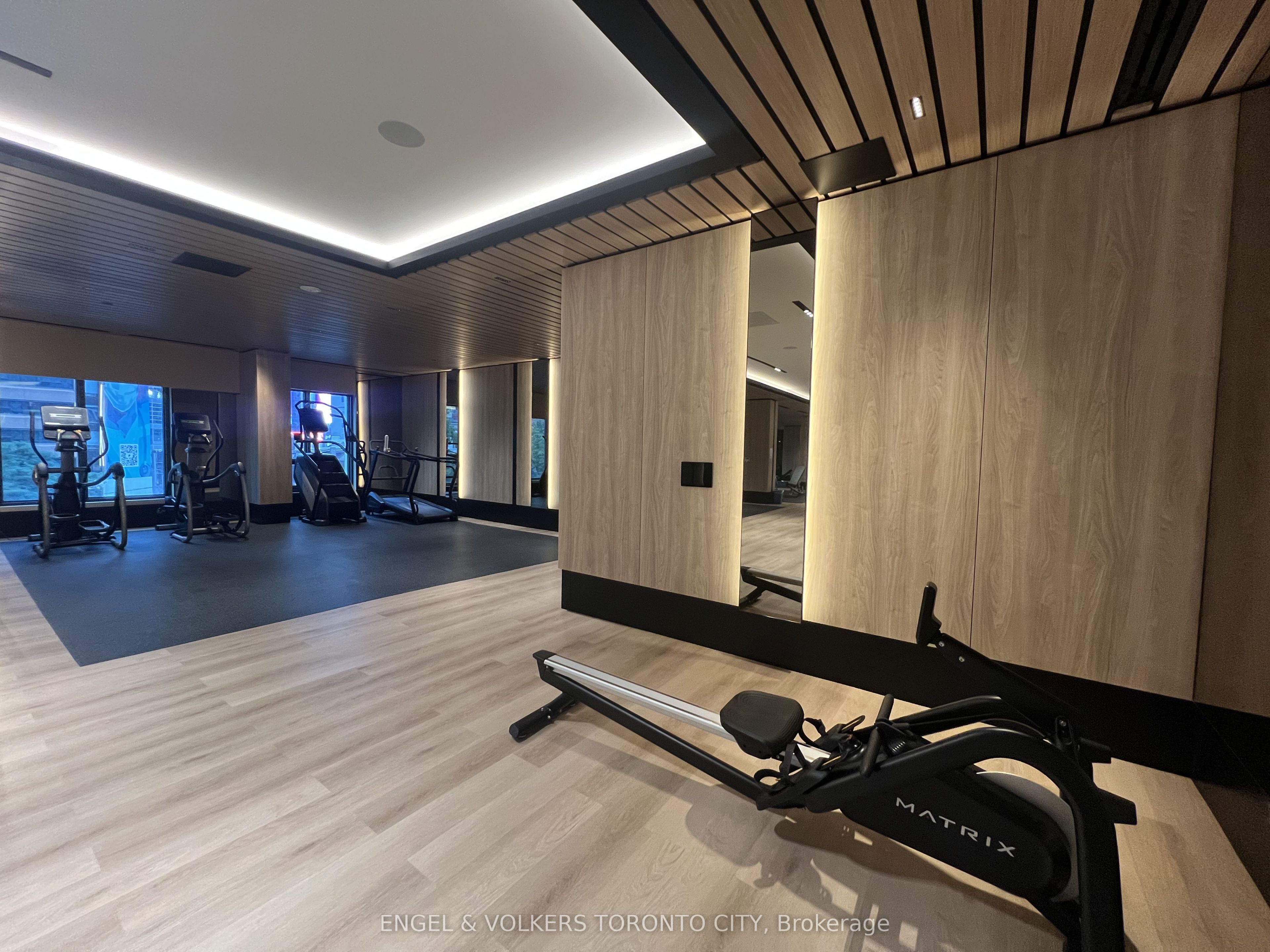 252 Church Street 5709, Toronto, ON M5B 0E6 photo 4