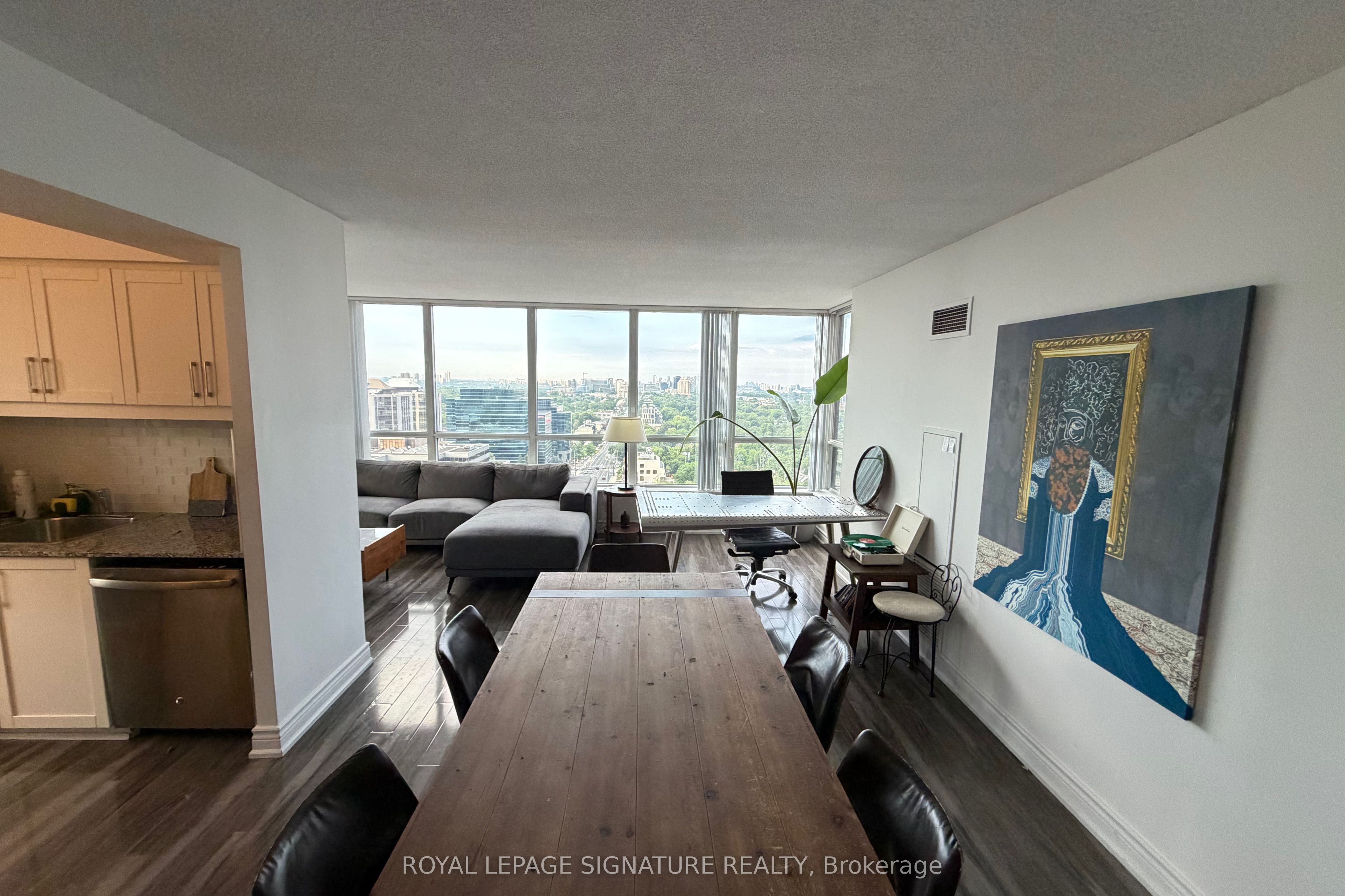 33 Sheppard Avenue E 2210, Toronto, ON M2N 7K1 photo 3