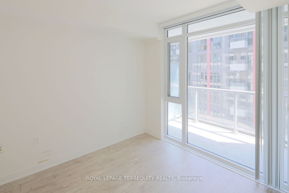 576 Front Street W 627, Toronto, ON M5V 1C1 photo 2