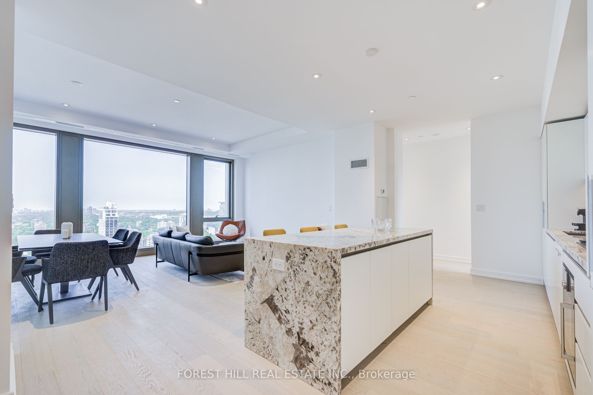 1315 BAY Street 2202, Toronto, ON M5R 0E4 photo 2
