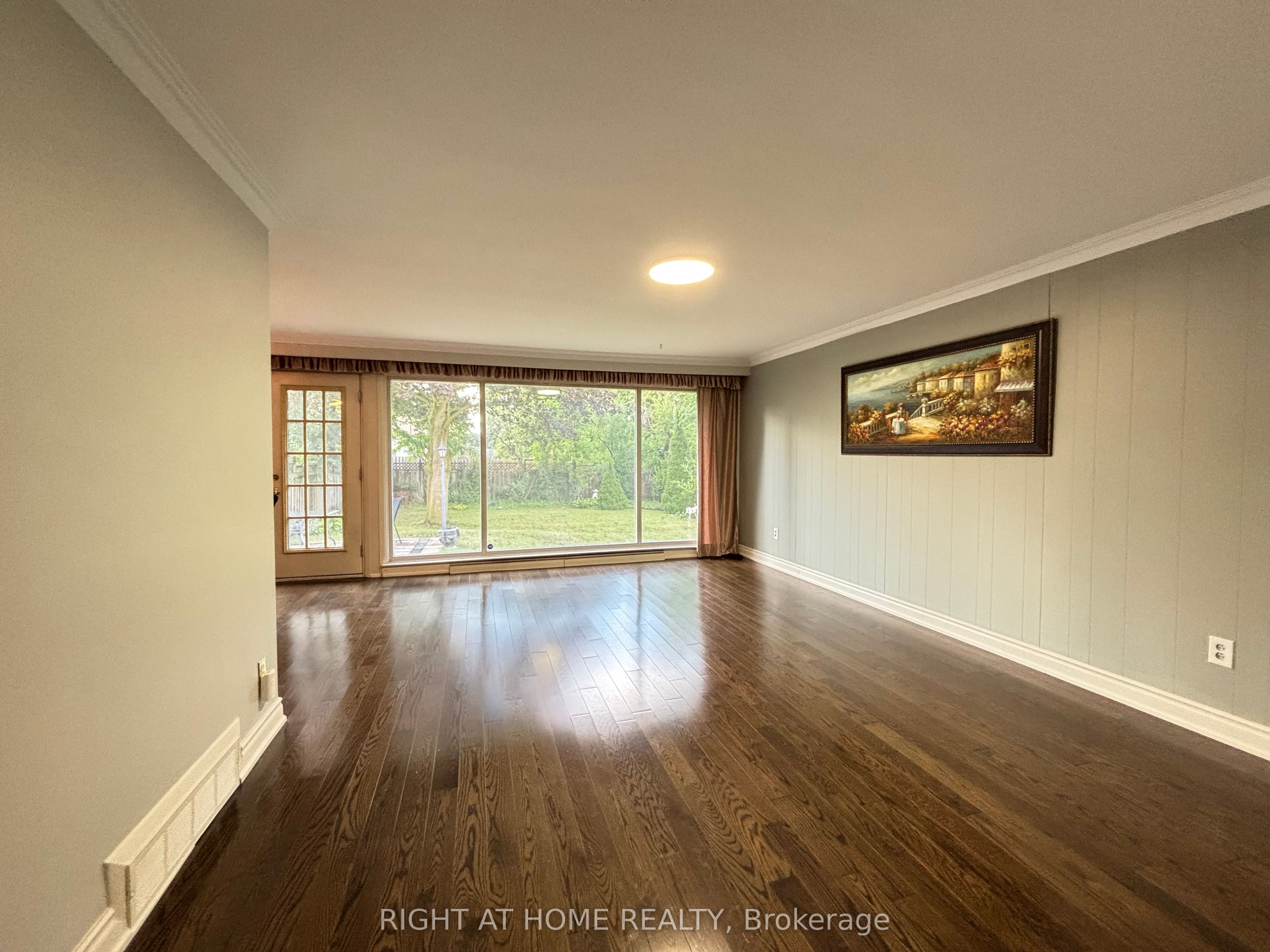 220 Newton Drive, Toronto, ON M2M 2P3 photo 3
