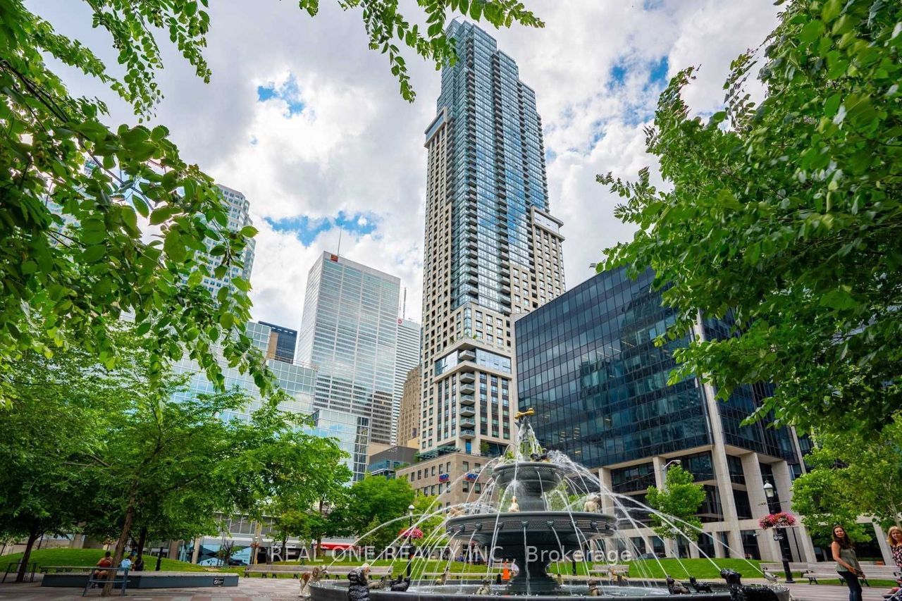 88 Scott Street 503, Toronto, ON M5E 0A9