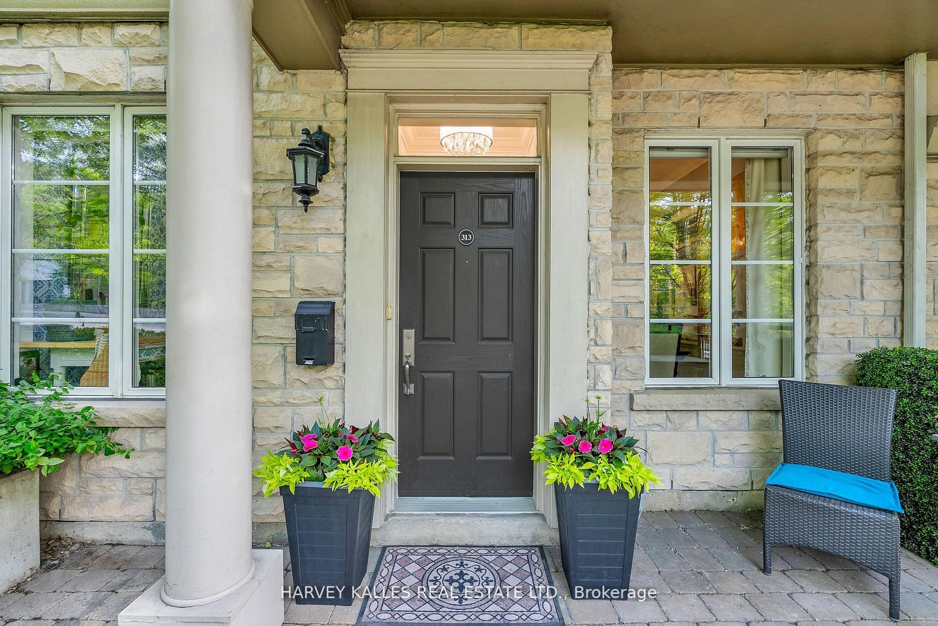 51 York Mills Road 313, Toronto, ON M2P 1B6 photo 4