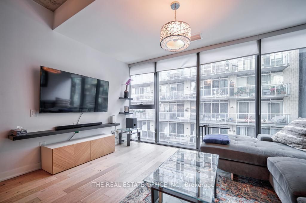 629 King Street W 331, Toronto, ON M5V 0G9 photo 4