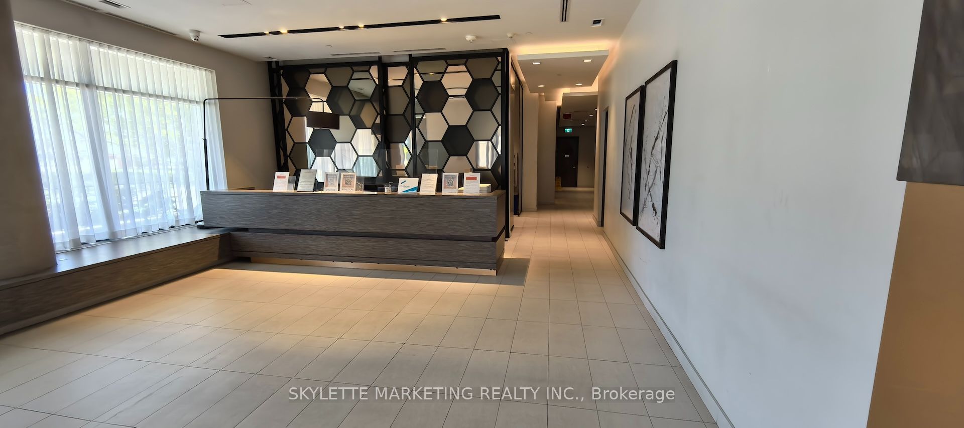128 Fairview Mall Drive 609, Toronto, ON M2J 2Z1 photo 2