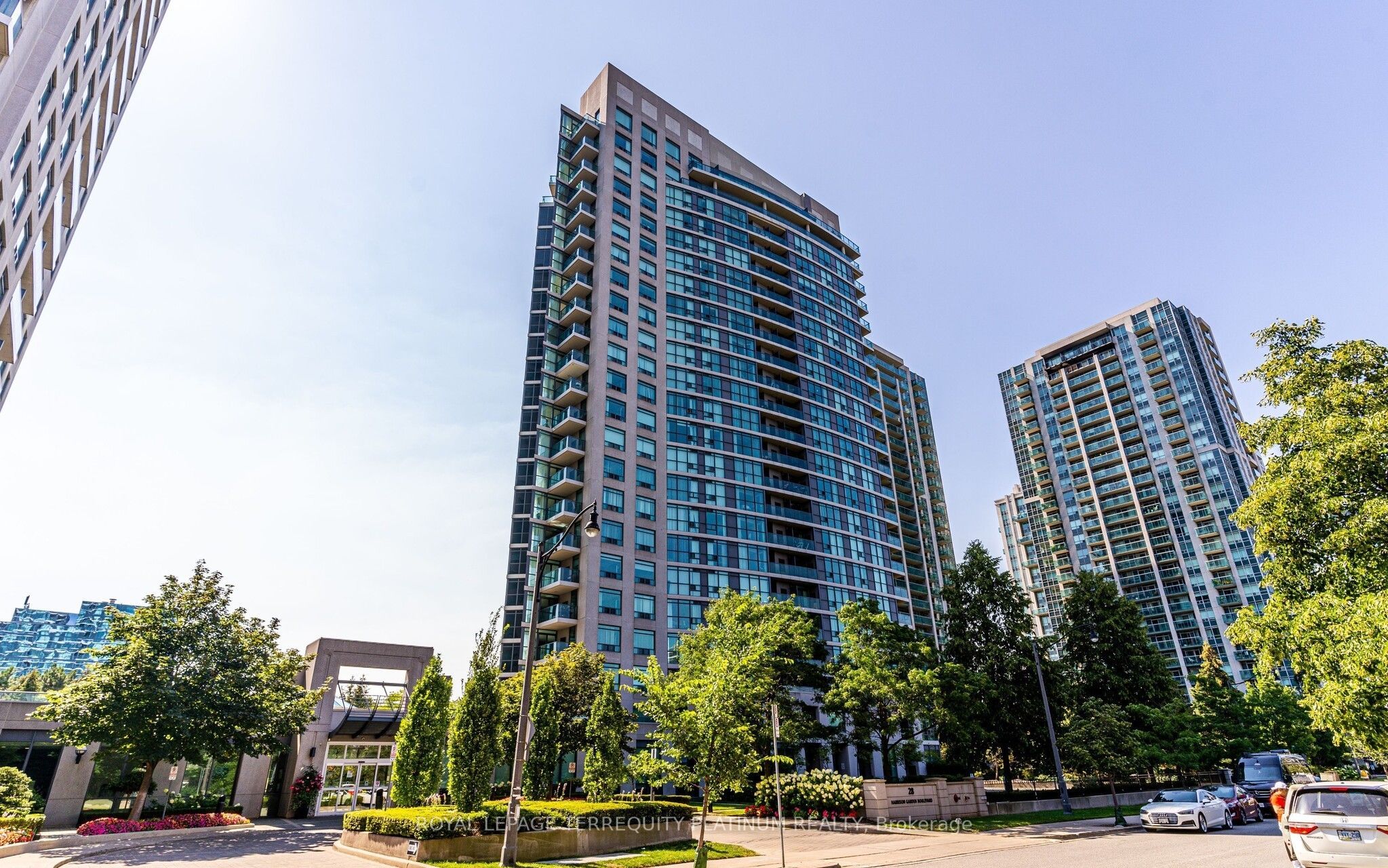 28 Harrison Garden Boulevard 1812, Toronto, ON M2N 7B5 photo 2