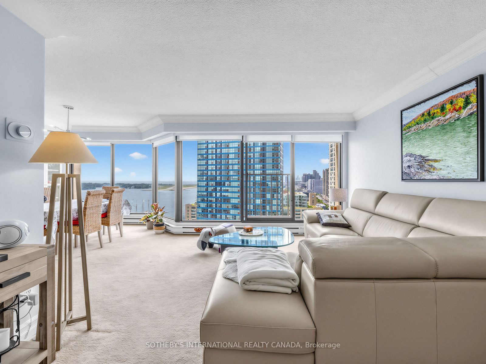 65 Harbour Square 2104, Toronto, ON M5J 2L4 photo 5