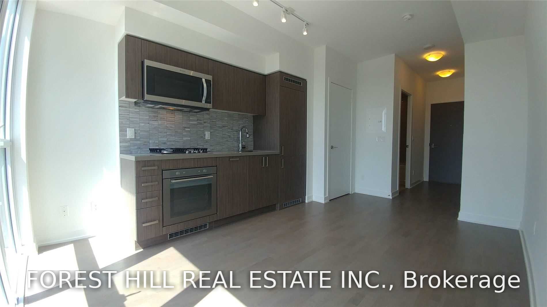 501 St Clair Avenue W 809, Toronto, ON M5P 0A2 photo 4