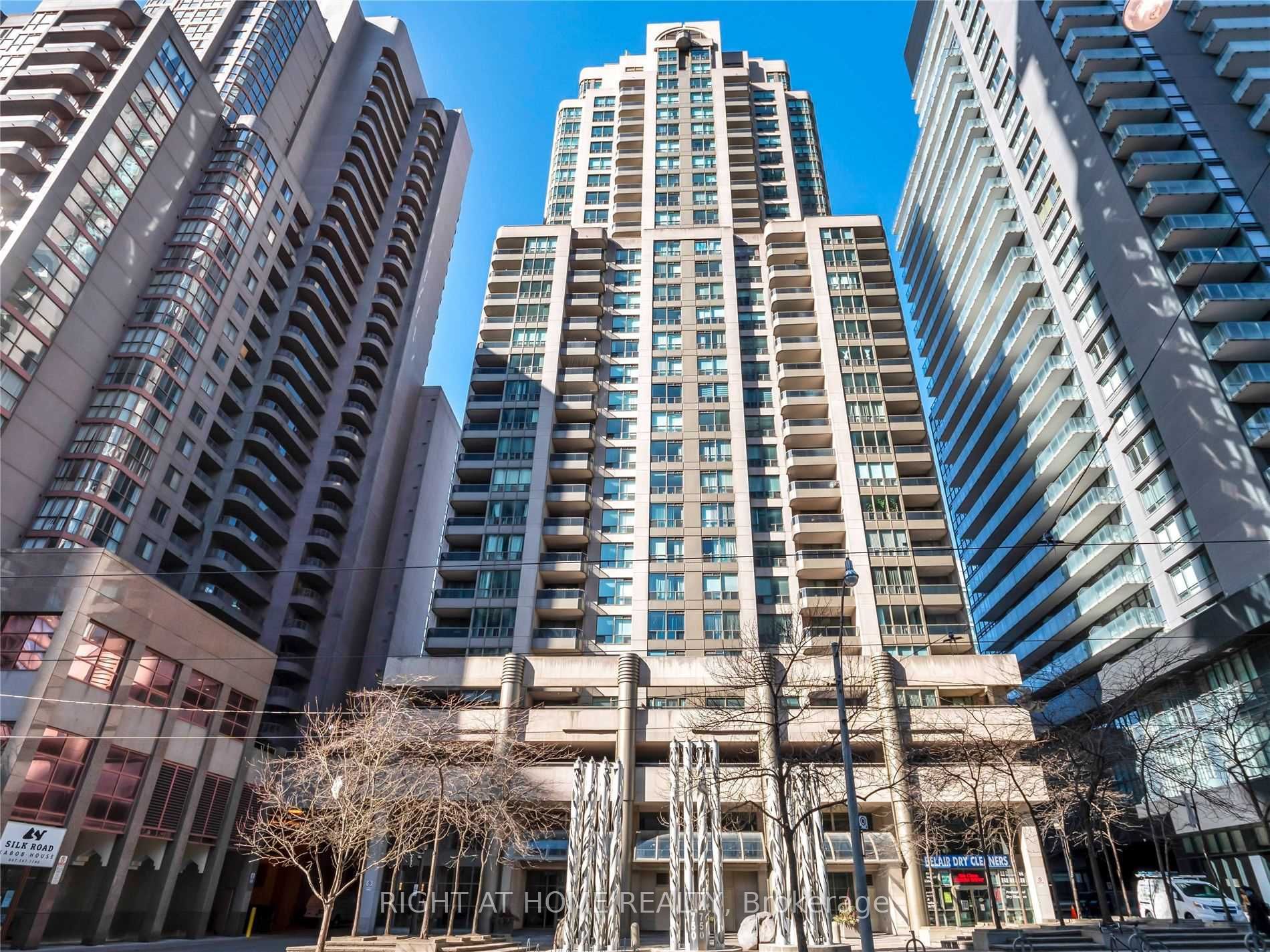 750 Bay Street 2306, Toronto, ON M5G 1N6