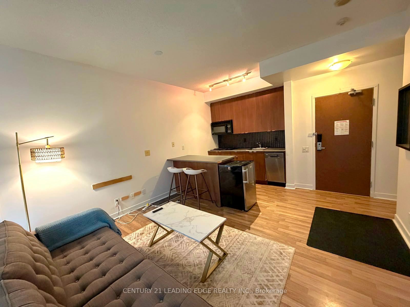 8 Colborne Street 2202, Toronto, ON M5E 1E1 photo 4