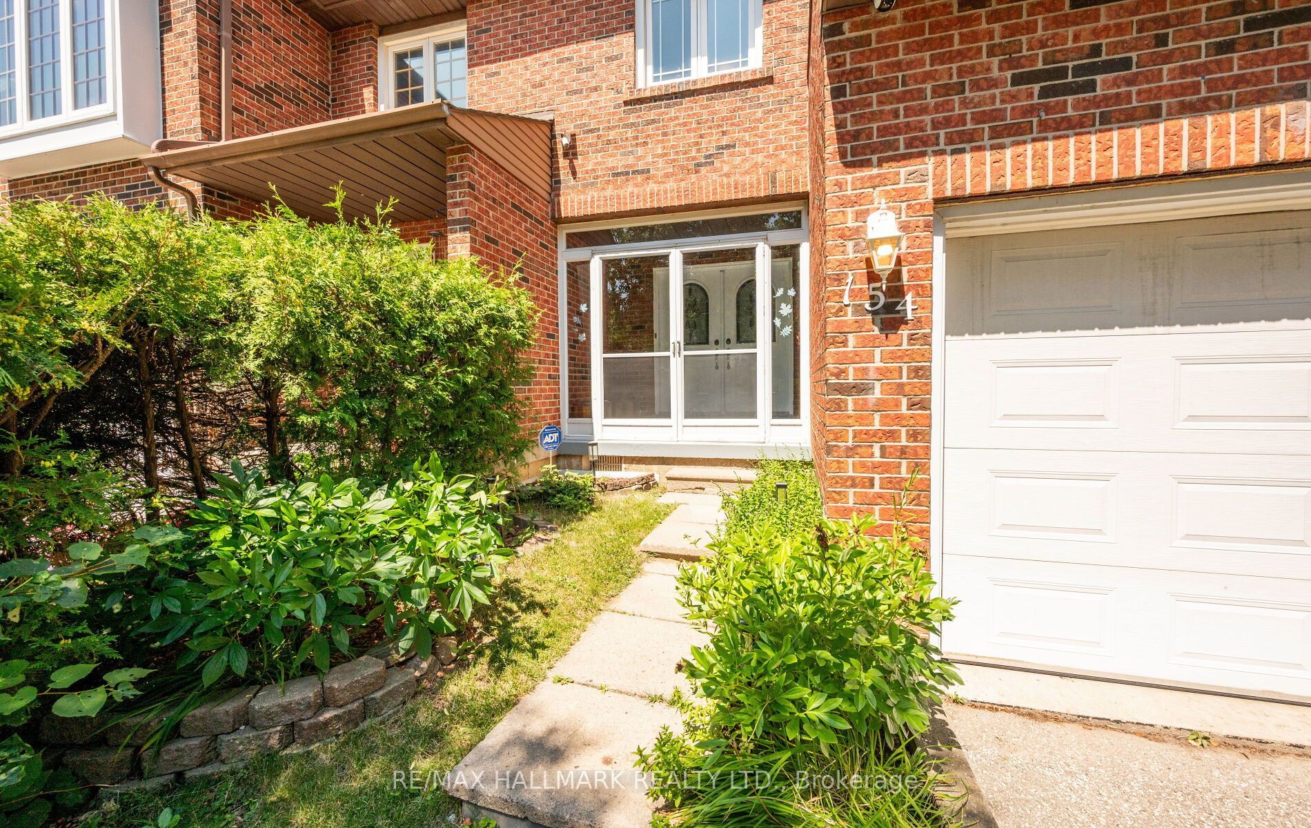 154 Robert Hicks Drive, Toronto, ON M2R 3R5 photo 3