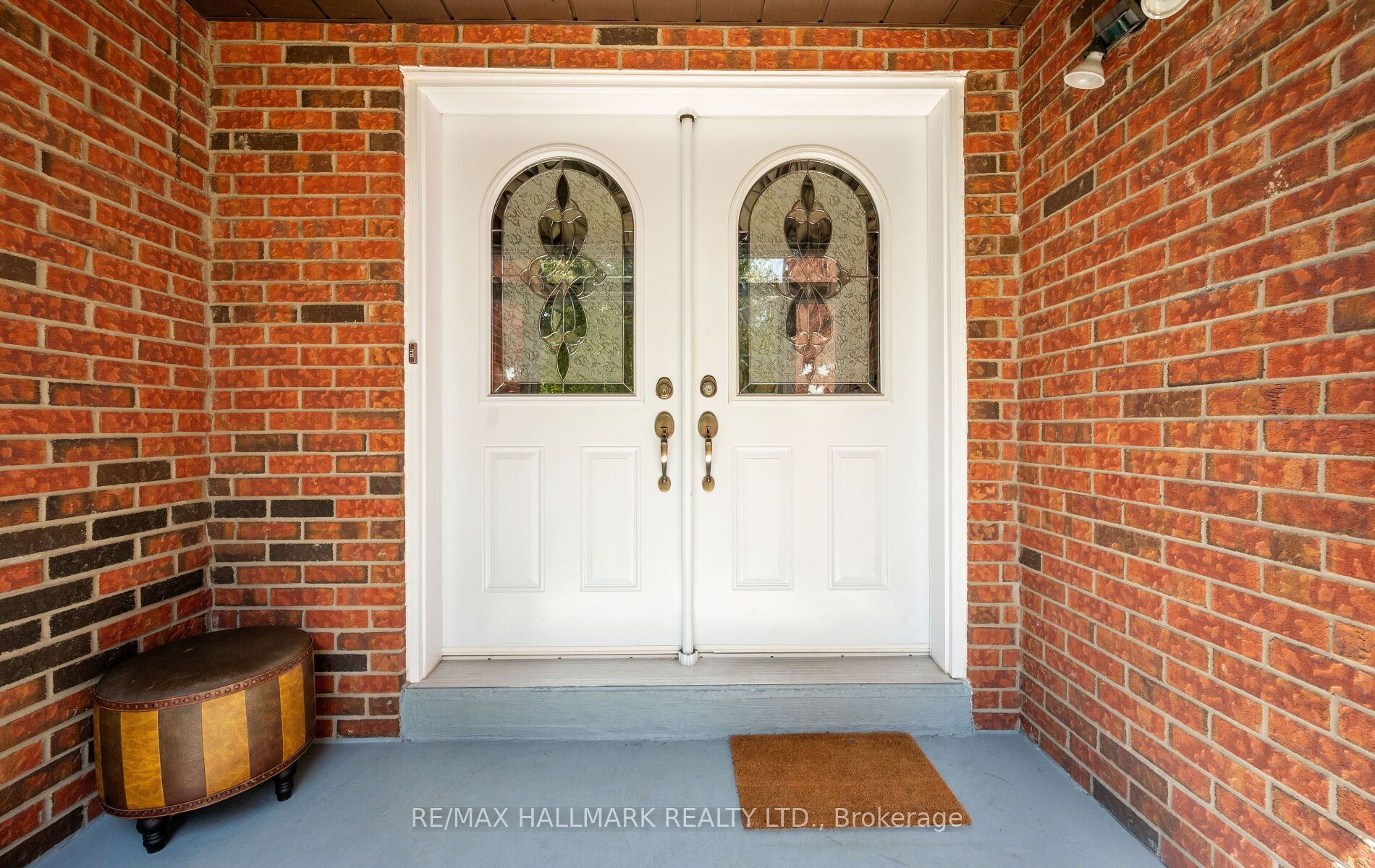 154 Robert Hicks Drive, Toronto, ON M2R 3R5 photo 4