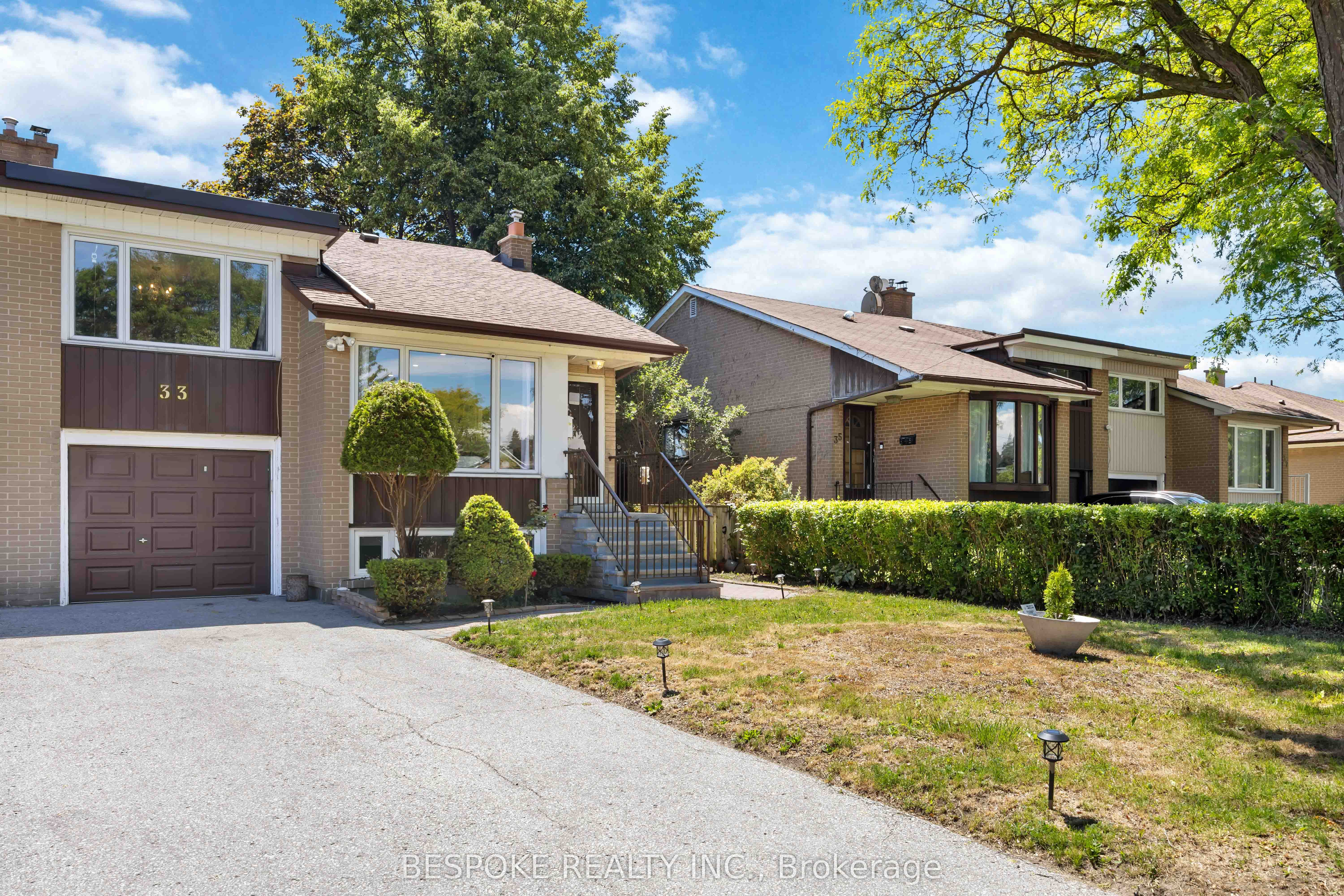 33 Combermere Drive Bsmt, Toronto, ON M3A 2W4 photo 2