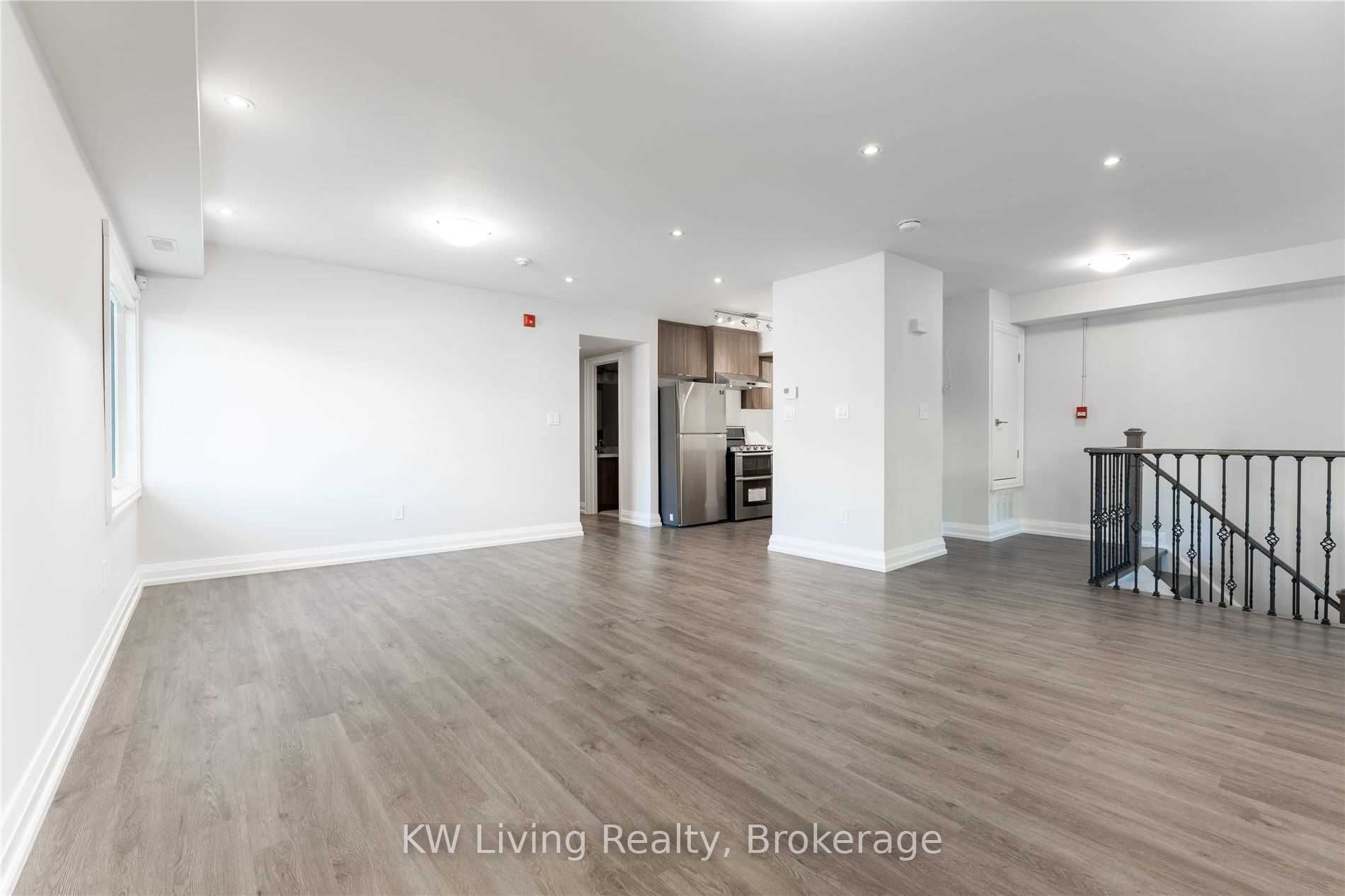 64 Overton Crescent 4, Toronto, ON M3B 2V2 photo 3