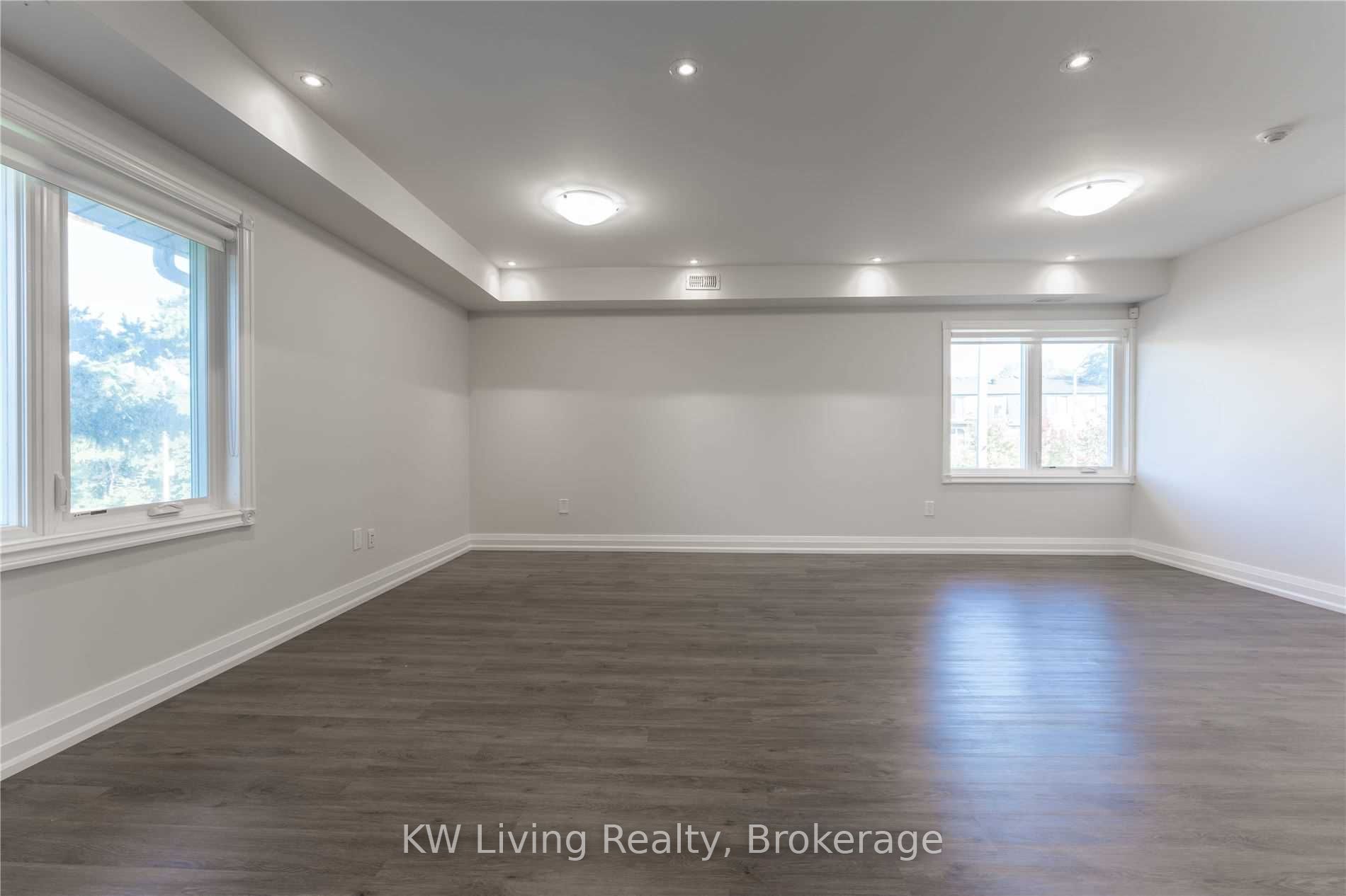 64 Overton Crescent 4, Toronto, ON M3B 2V2 photo 4