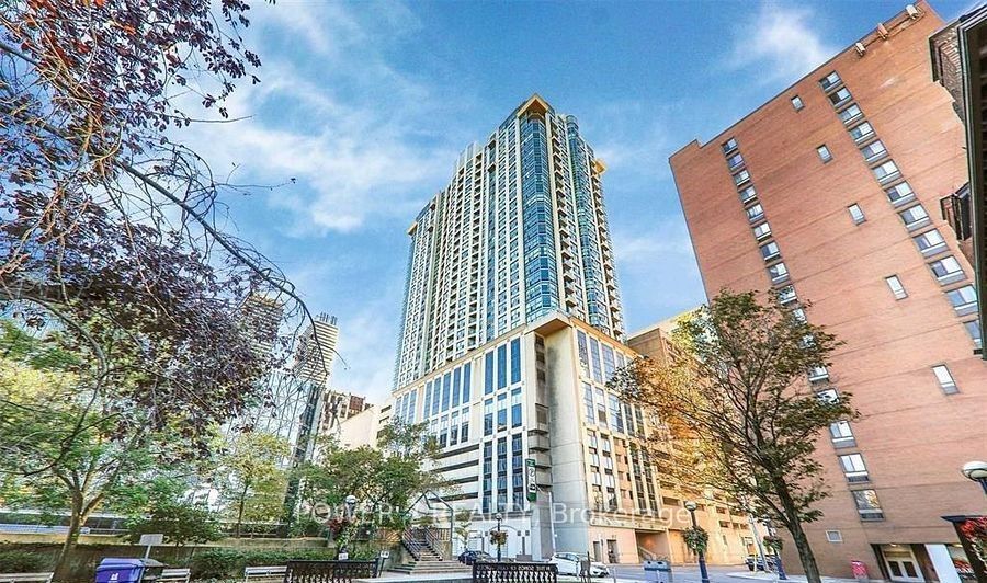 8 Park Road 2512, Toronto, ON M4W 3S5