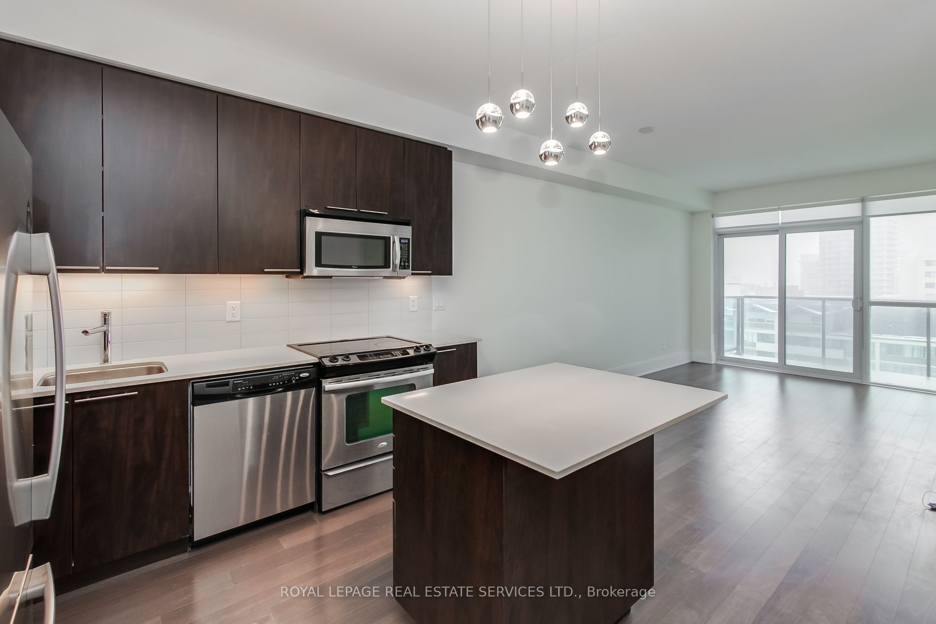 25 Broadway Avenue 1408, Toronto, ON M4P 1T7 photo 3