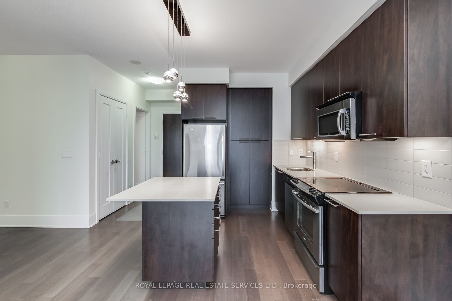 25 Broadway Avenue 1408, Toronto, ON M4P 1T7 photo 4