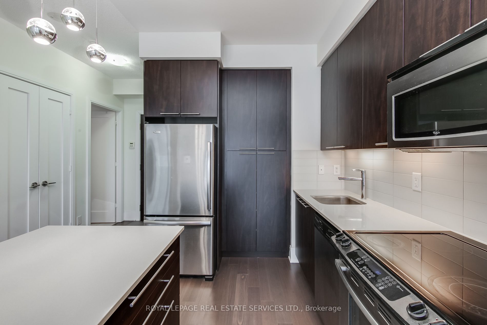 25 Broadway Avenue 1408, Toronto, ON M4P 1T7 photo 5