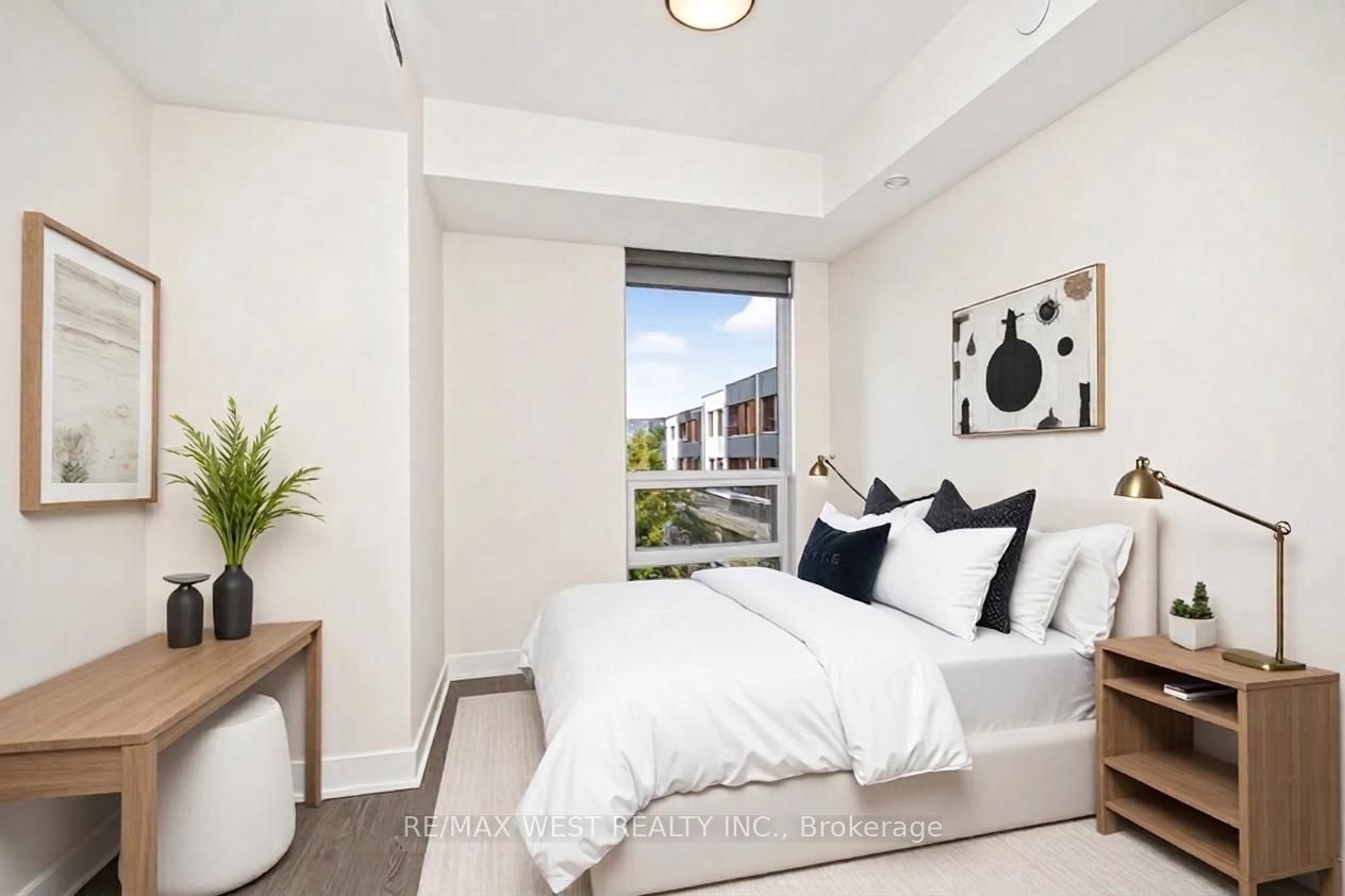 80 Vanauley Street 203, Toronto, ON M5T 0C9 photo 4