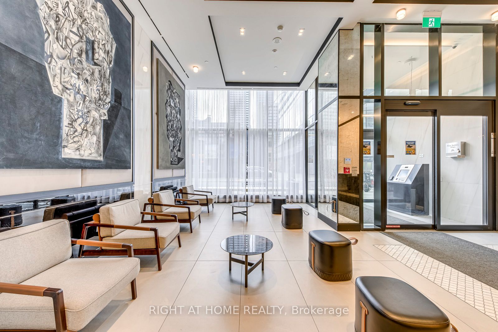 8 Wellesley Street W 3112, Toronto, ON M4Y 0J5 photo 3