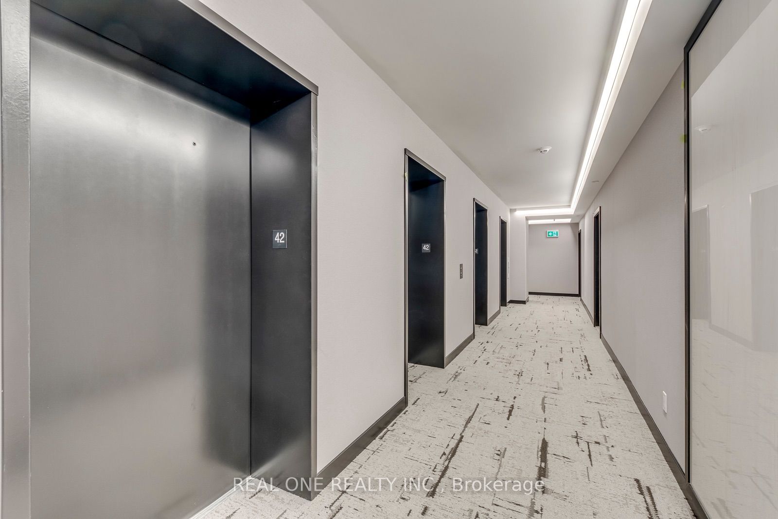 609 Sherbourne Street 4208, Toronto, ON M4X 0A4 photo 5