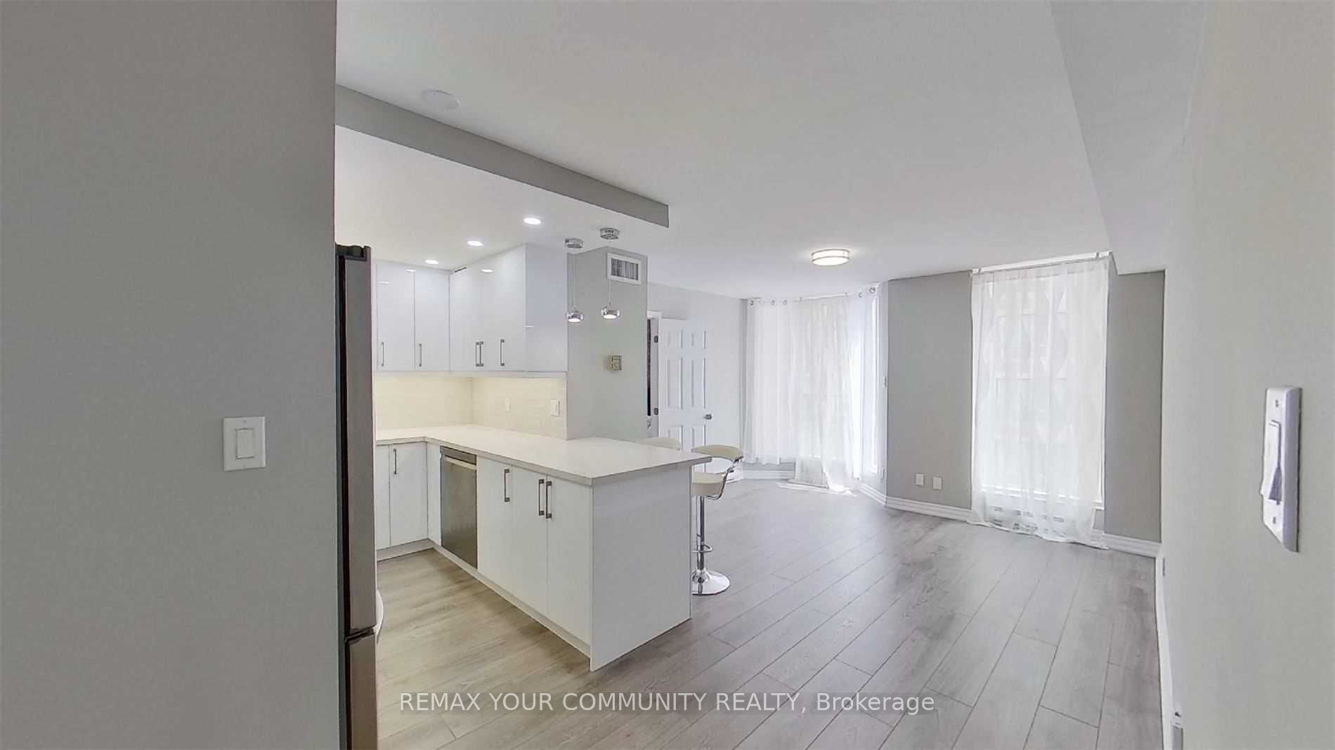 55 Centre Avenue 1601, Toronto, ON M5G 2H5 photo 4