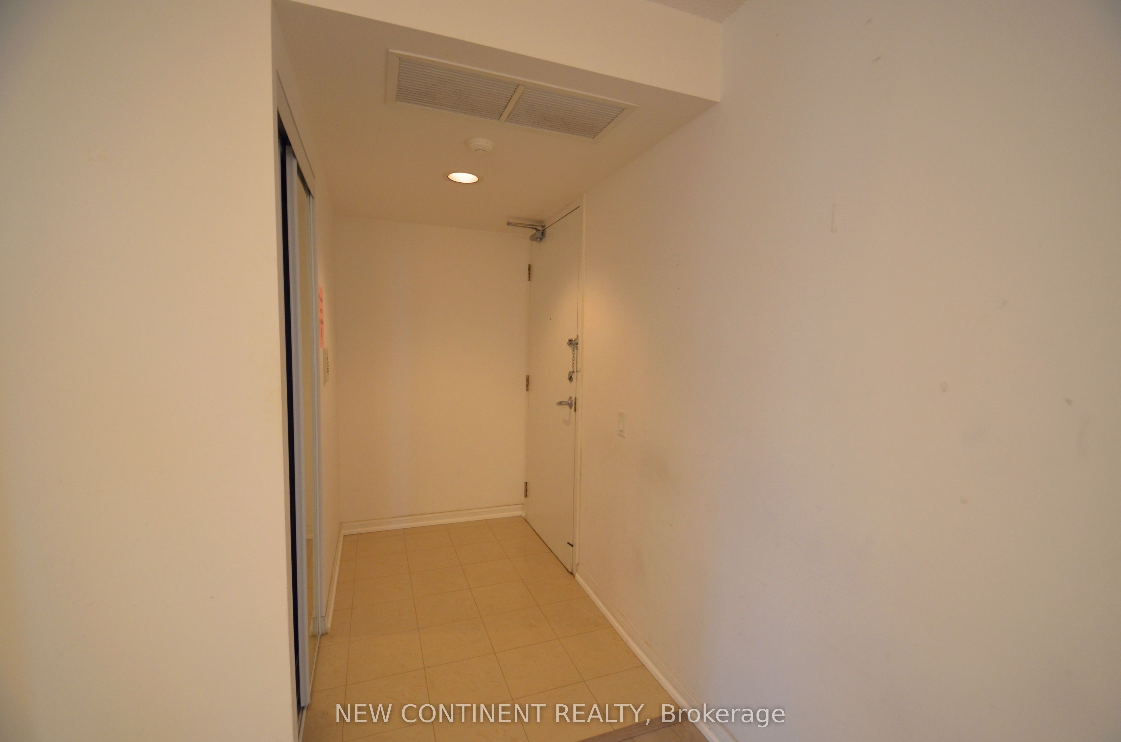 153 Beecroft Road 2610, Toronto, ON M2N 7C5 photo 4