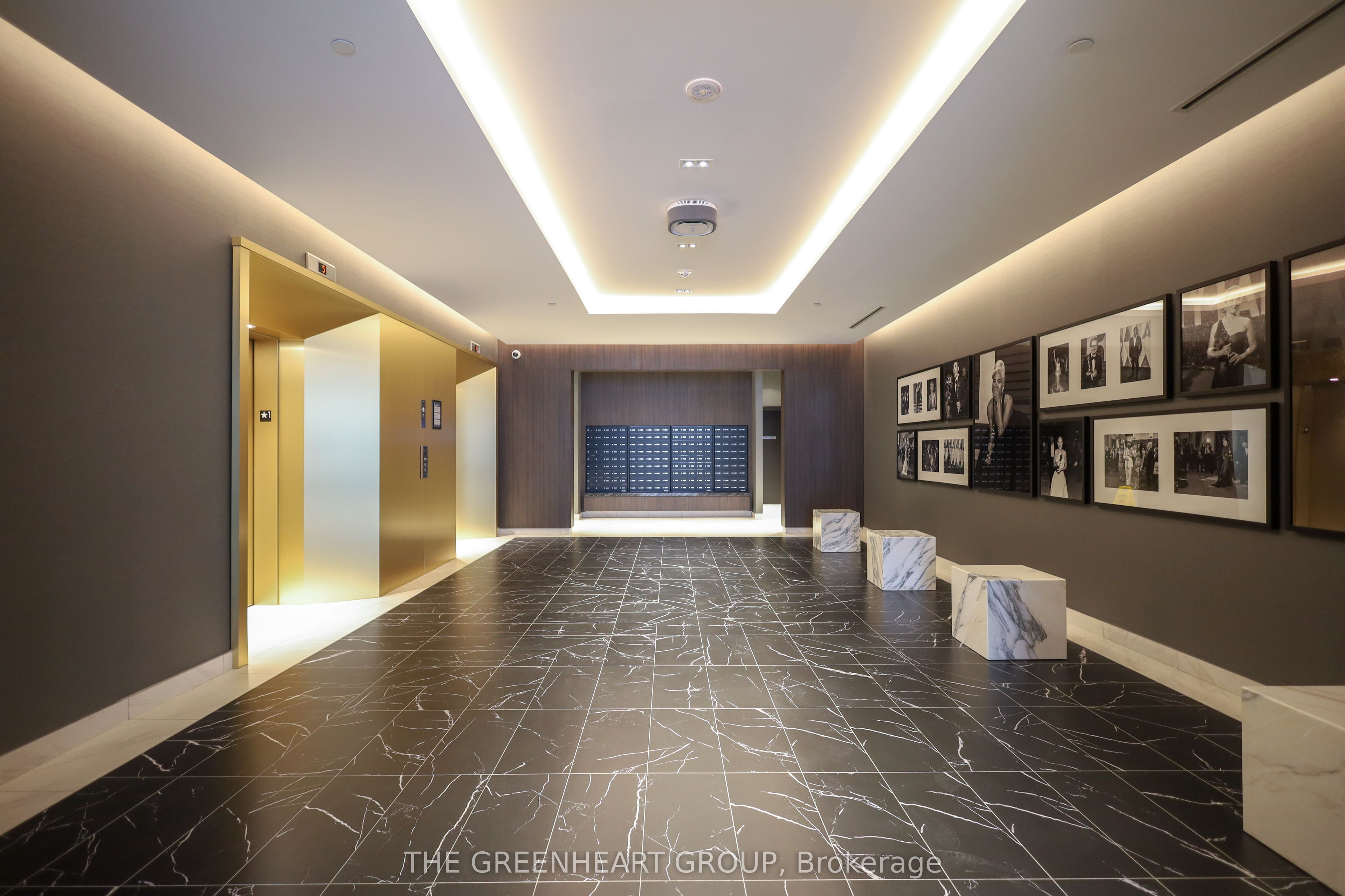 500 Dupont Street 504, Toronto, ON M6G 0B8 photo 3