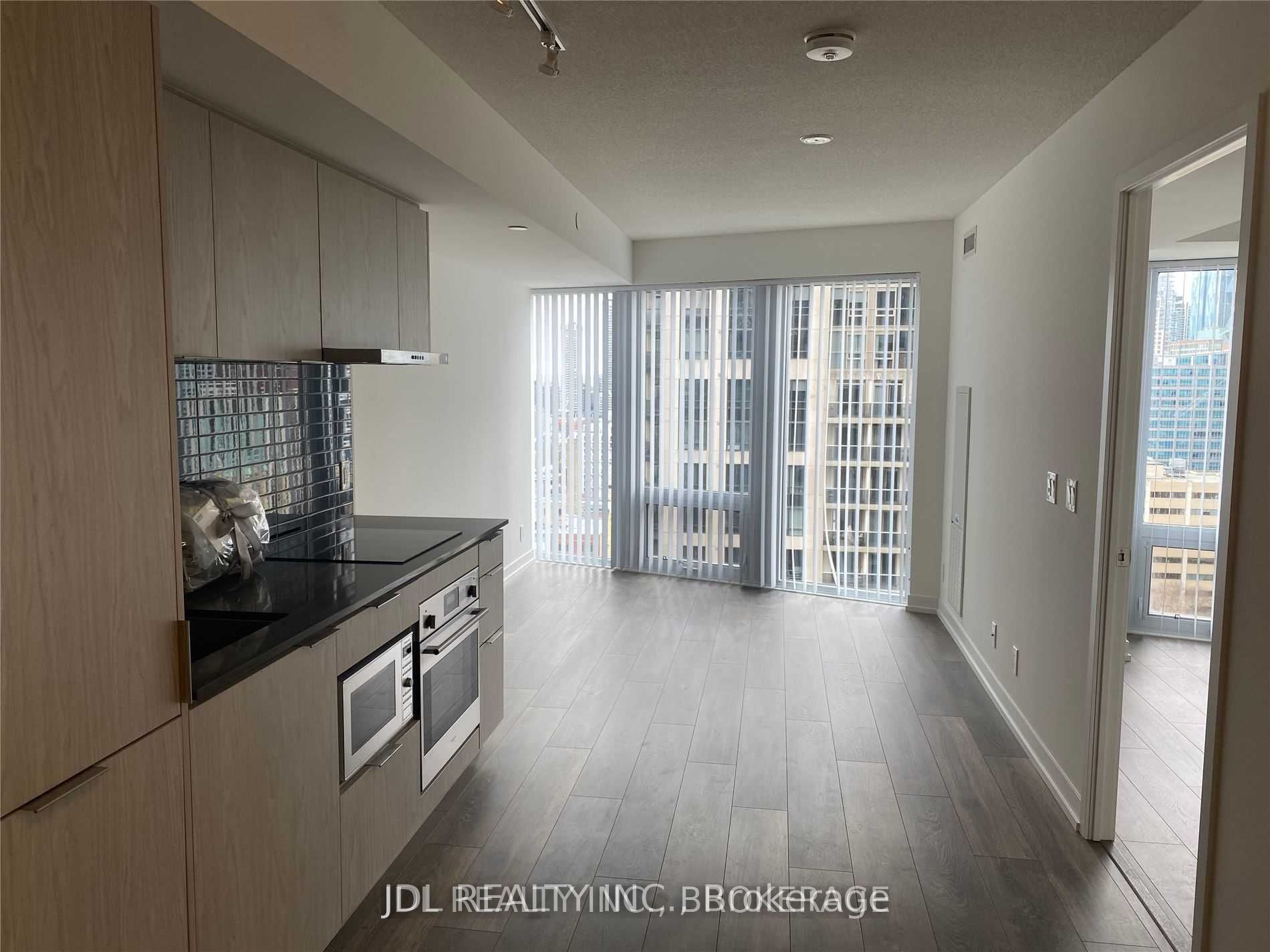 60 Shuter Street 2203, Toronto, ON M5B 1A8 photo 3
