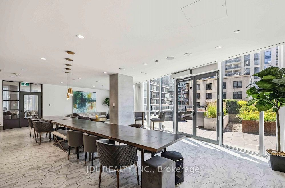 60 Shuter Street 2203, Toronto, ON M5B 1A8 photo 4