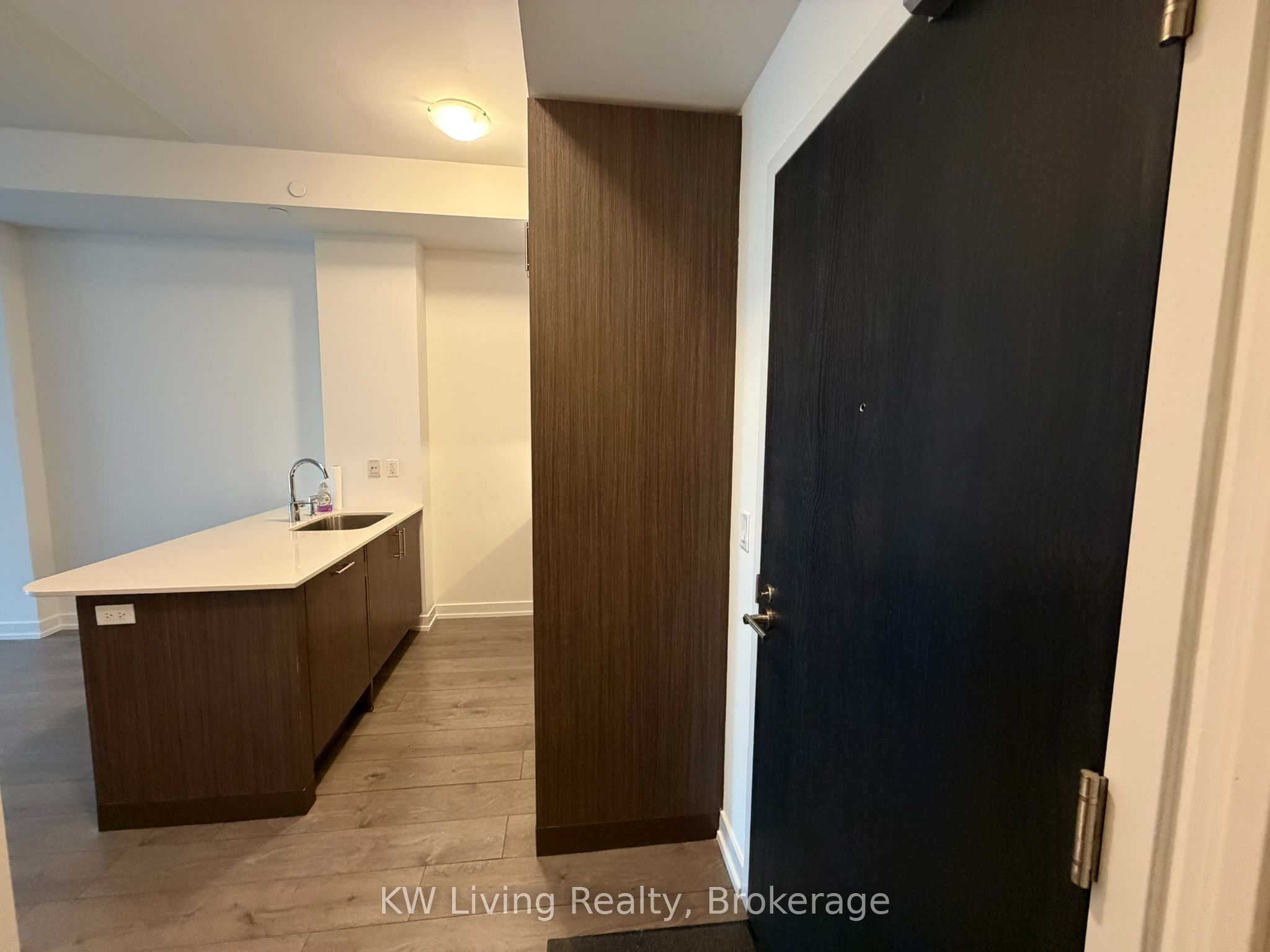 297 College Street 509, Toronto, ON M5T 0C2 photo 4