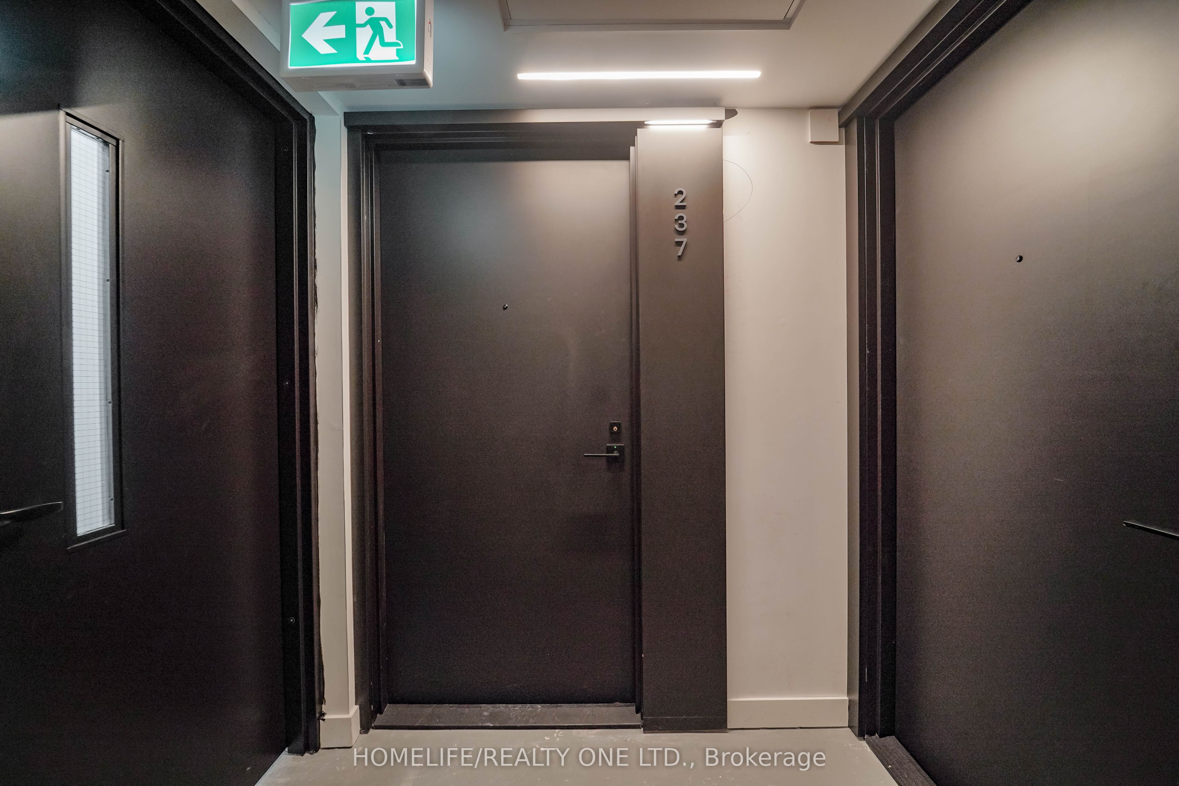 28 Eastern Avenue 237, Toronto, ON M5A 1H5 photo 5