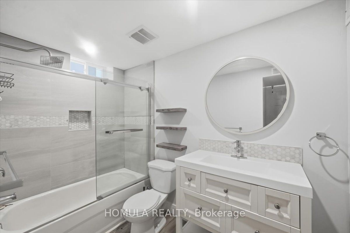 29 Grace Street Basement, Toronto, ON M6G 3A6 photo 4